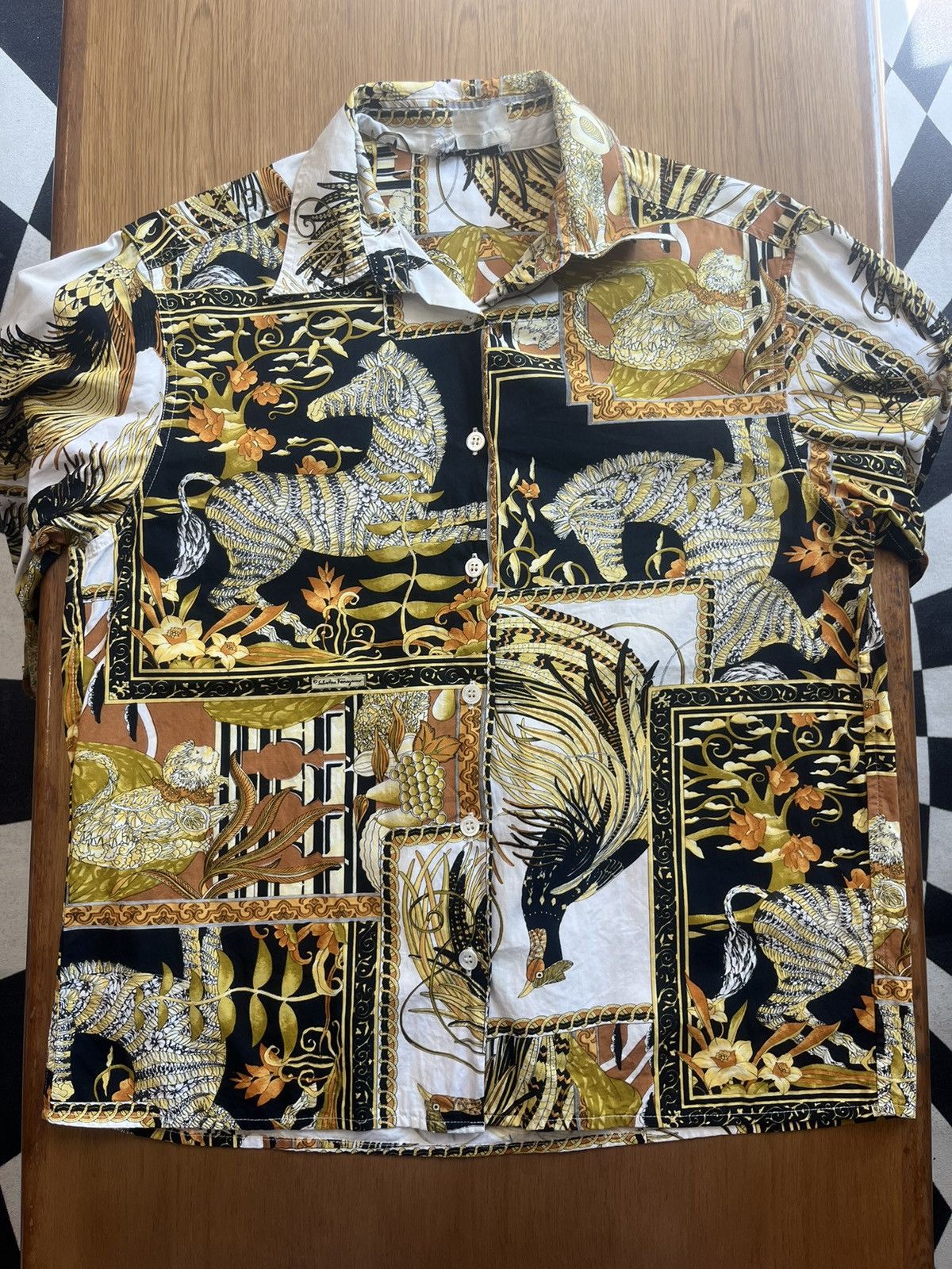 Salvatore Ferragamo Vtg Salvatore Ferragamo 90’s Shirt Italy Brand Luxury Size US S / EU 44-46 / 1 - 4 Thumbnail