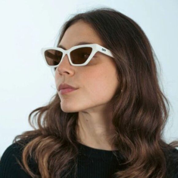Off-White 🕶️New Off-White OERI13B MADISON 0176 White Sunglasses Size ONE SIZE - 2 Thumbnail