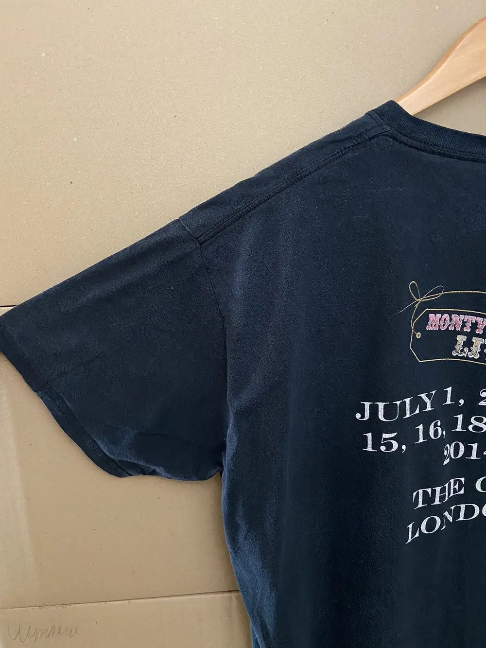 Band Tees RARE VINTAGE MONTY PYTHON TOUR UK COMEDY TROUPE TEE T SHIRT Size US XL / EU 56 / 4 - 4 Thumbnail