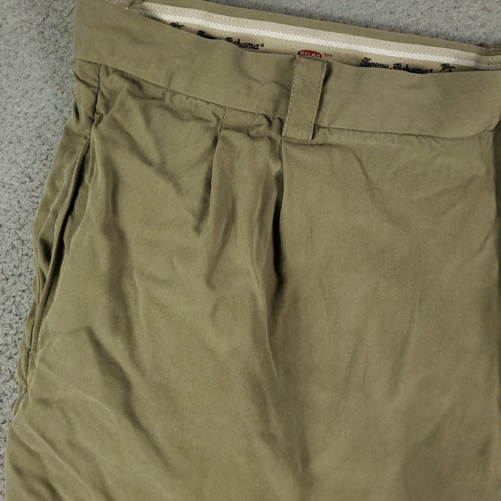 Tommy Bahama VINTAGE Tommy Bahama Shorts Mens Size 38 Chino Silk Pleated Beige Casual Classic Size US 38 / EU 54 - 2 Thumbnail