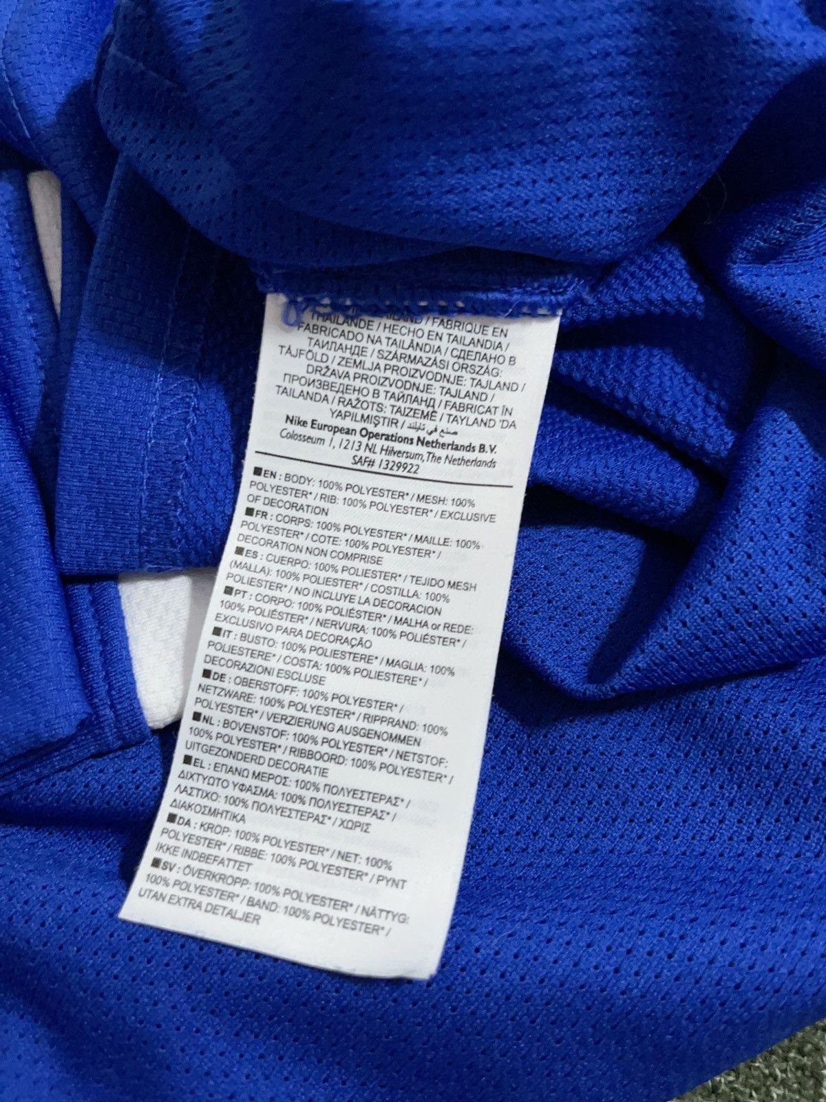 Nike Nike squad signed team autographs Everton 2012/2013 jersey Size US M / EU 48-50 / 2 - 5 Thumbnail