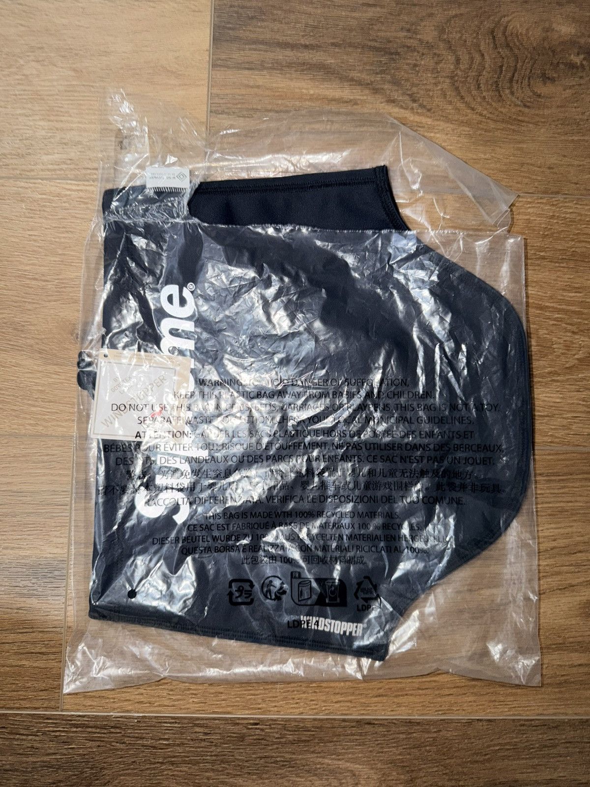 Supreme Supreme WINDSTOPPER Neck Gaiter (FW25) Black Size ONE SIZE - 2 Thumbnail