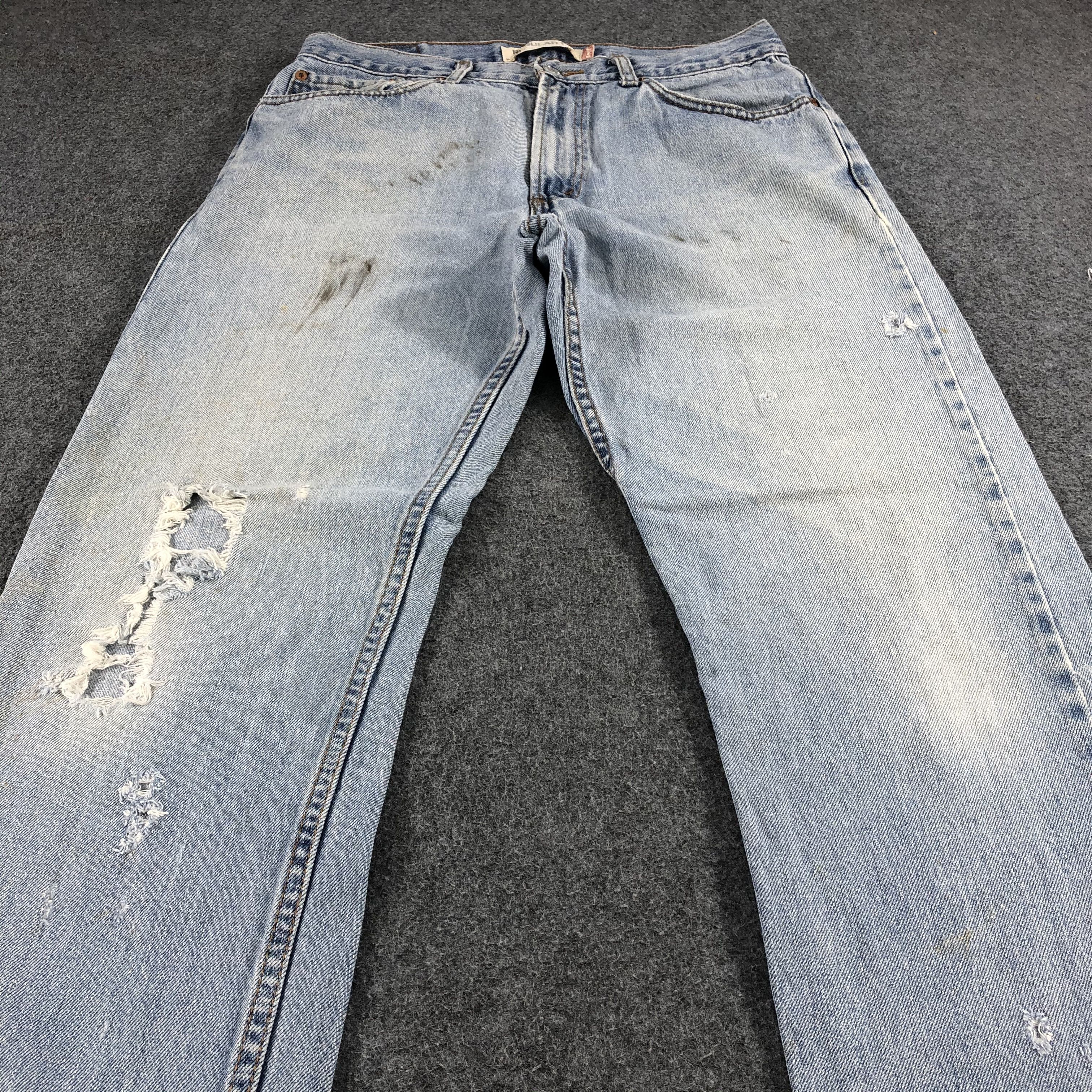 Levi's Vintage Light Wash Levis 505 Distress Jeans-J1245 Size US 32 / EU 48 - 3 Thumbnail