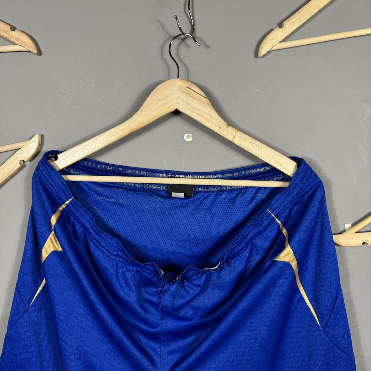 Chelsea Soccer × Umbro × Vintage Umbro 00s Chelsea Soccer Shorts Size US 34 / EU 50 - 4 Thumbnail