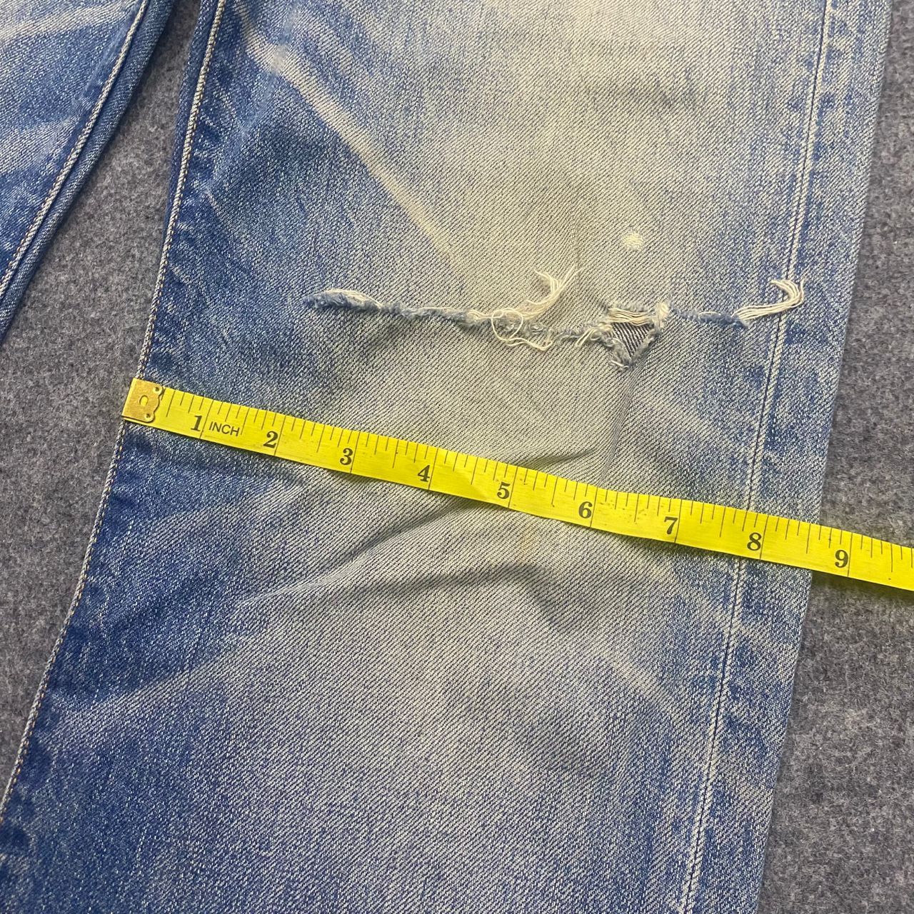 Levi's 💥Vintage Levis 501 Button Fly Kurt Cobain Style Size US 33 - 5 Thumbnail