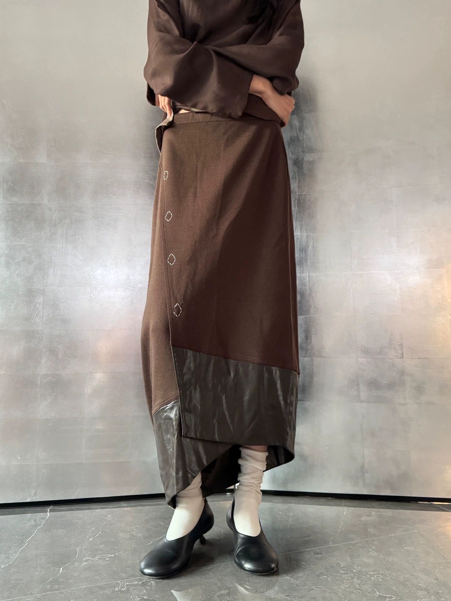 Other French Brand Irregular Hem Leather Panel Midi Skirt Vintage Size 27" / US 4 / IT 40 - 1 Thumbnail