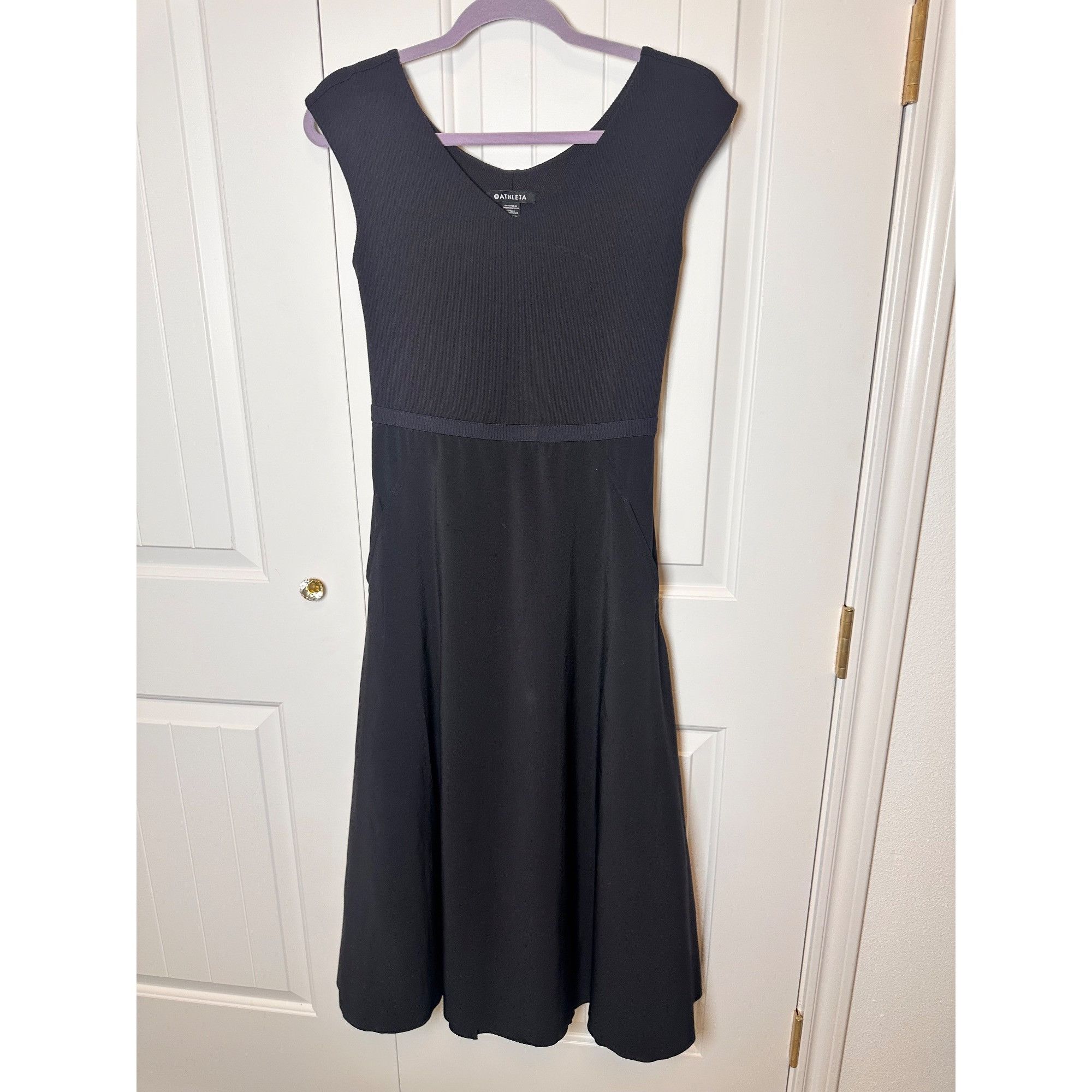 Athleta ATHLETA Ryder Dress, Size: SP Black, #988525 Fit & Flare Mid Size S / US 4 / IT 40 - 5 Thumbnail