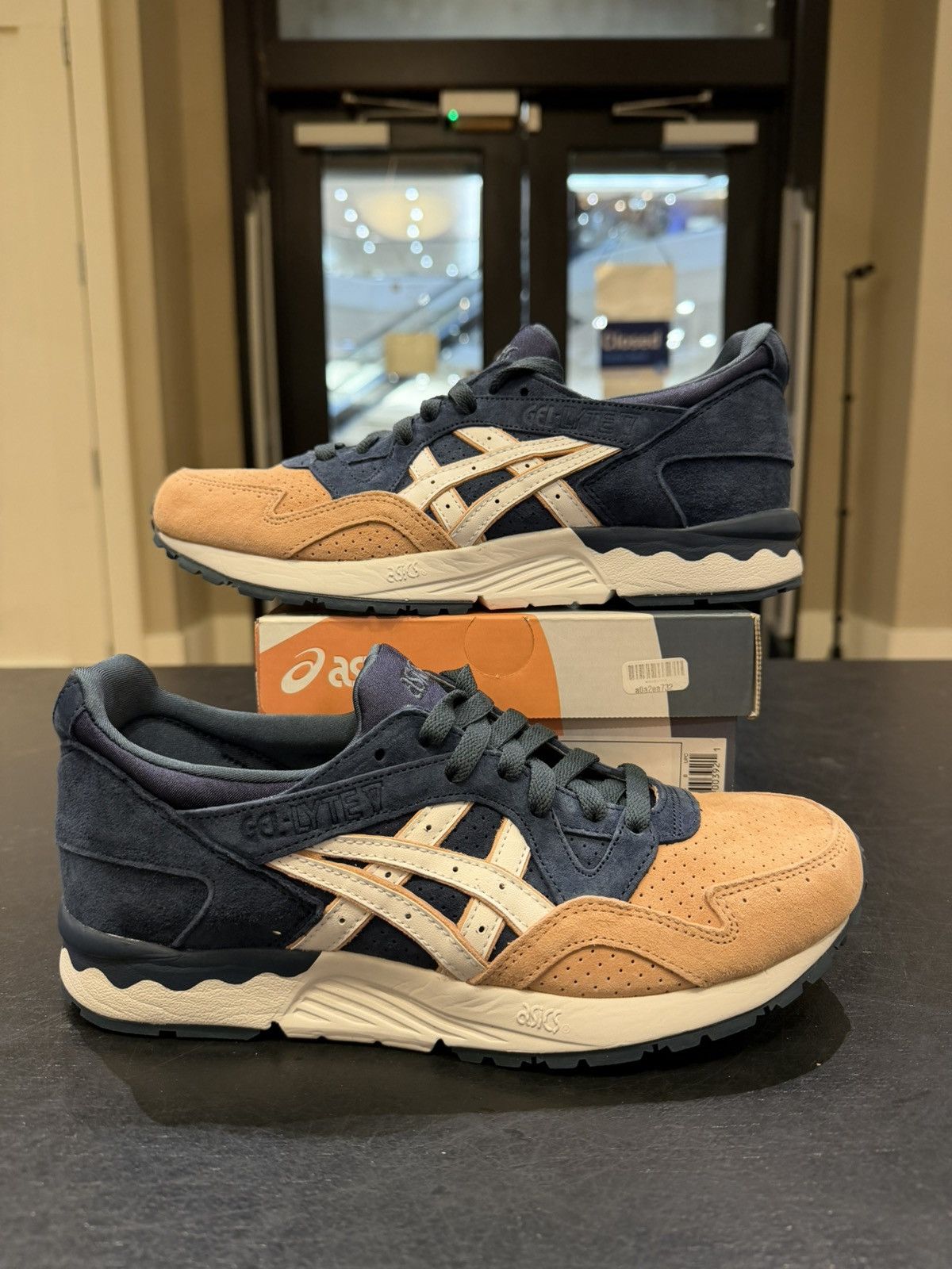 Asics Asics Gel-Lyte V ‘Kith Salmon Toe’ Size US 8 / EU 41 - 1 Thumbnail