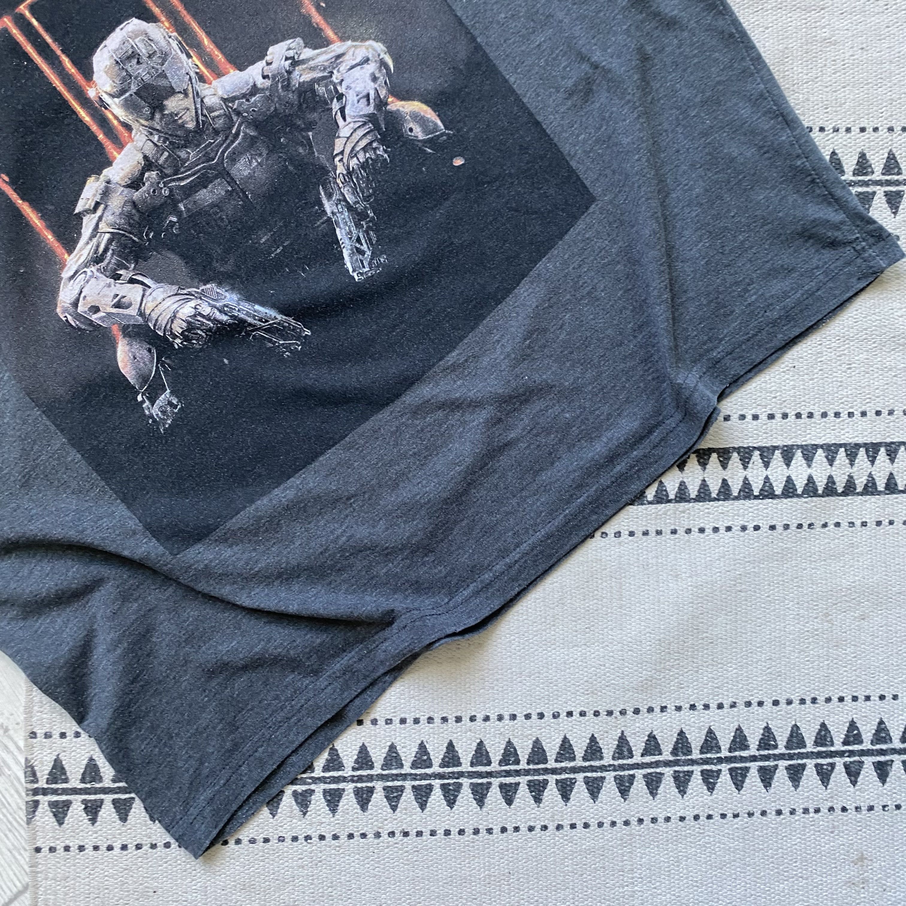 Microsoft 🎮 Promo Call of Duty Black Ops tee PC Game Y2K Xbox Size US XL / EU 56 / 4 - 3 Thumbnail