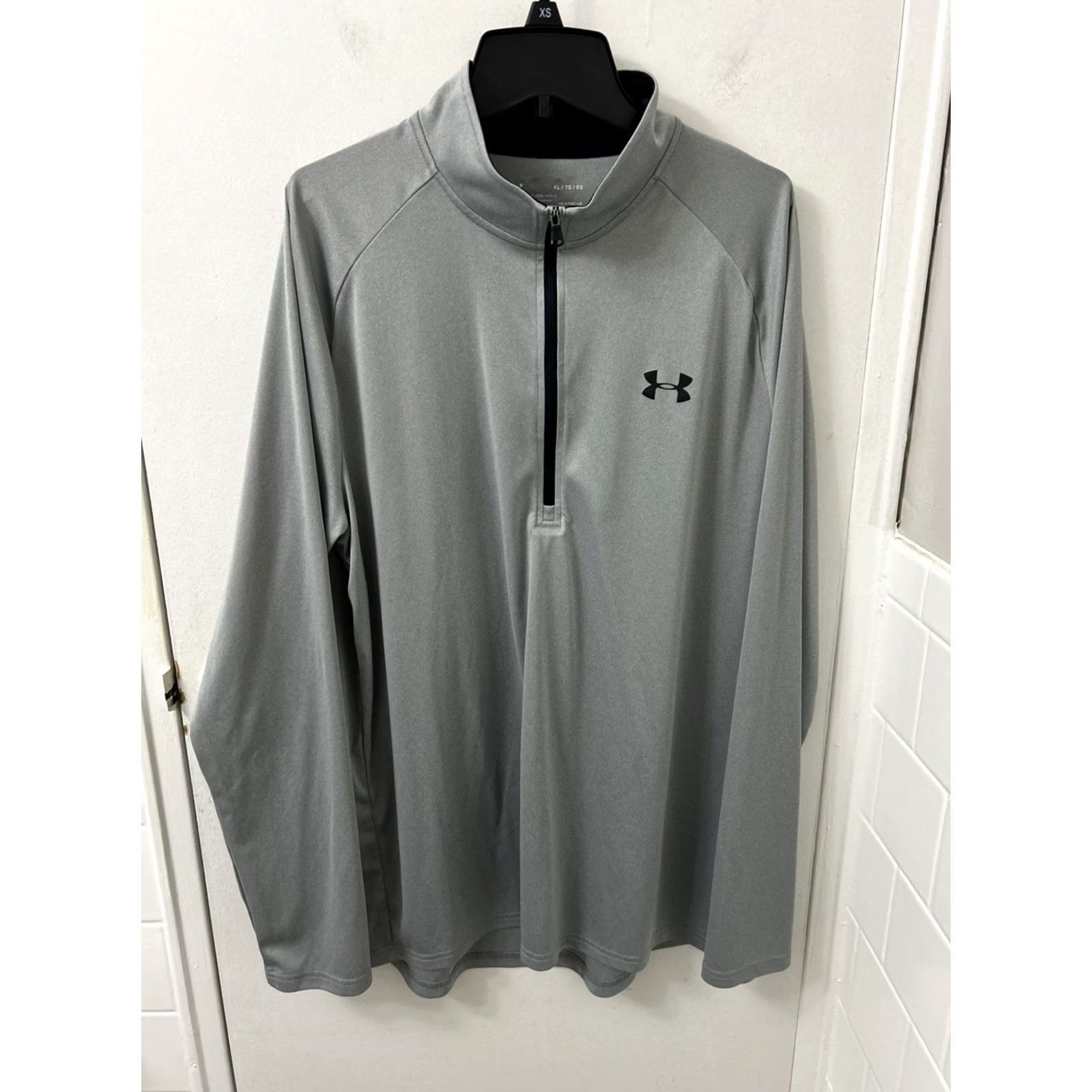 Under Armour Under Armour HeatGear 1/4 Zip Mens XL Gray Pullover Size US XL / EU 56 / 4 - 2 Thumbnail