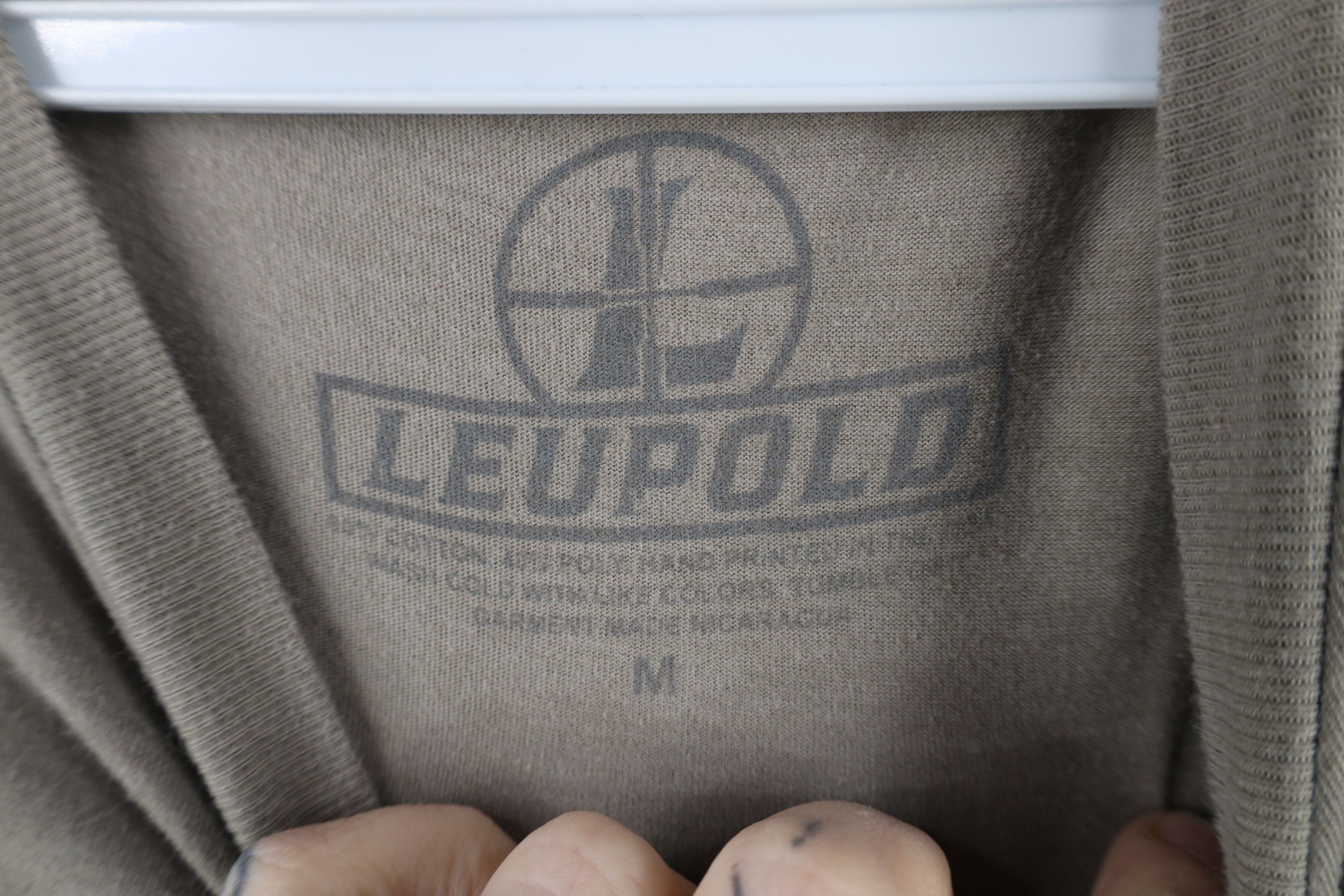 Vintage Vintage Y2K Leupold Stevens Tactical Gun Sights T-Shirt Size US M / EU 48-50 / 2 - 6 Thumbnail