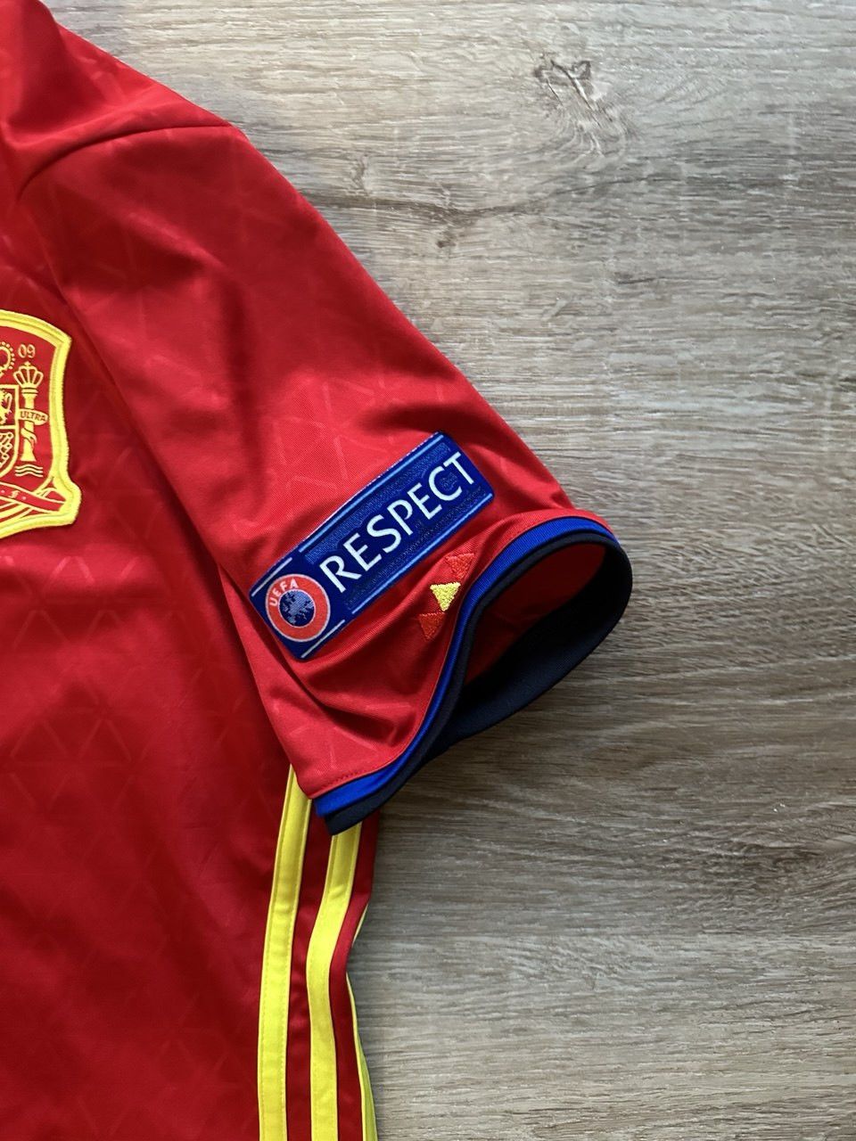 Adidas Spain Home 15/16 Jersey Size US S / EU 44-46 / 1 - 5 Thumbnail