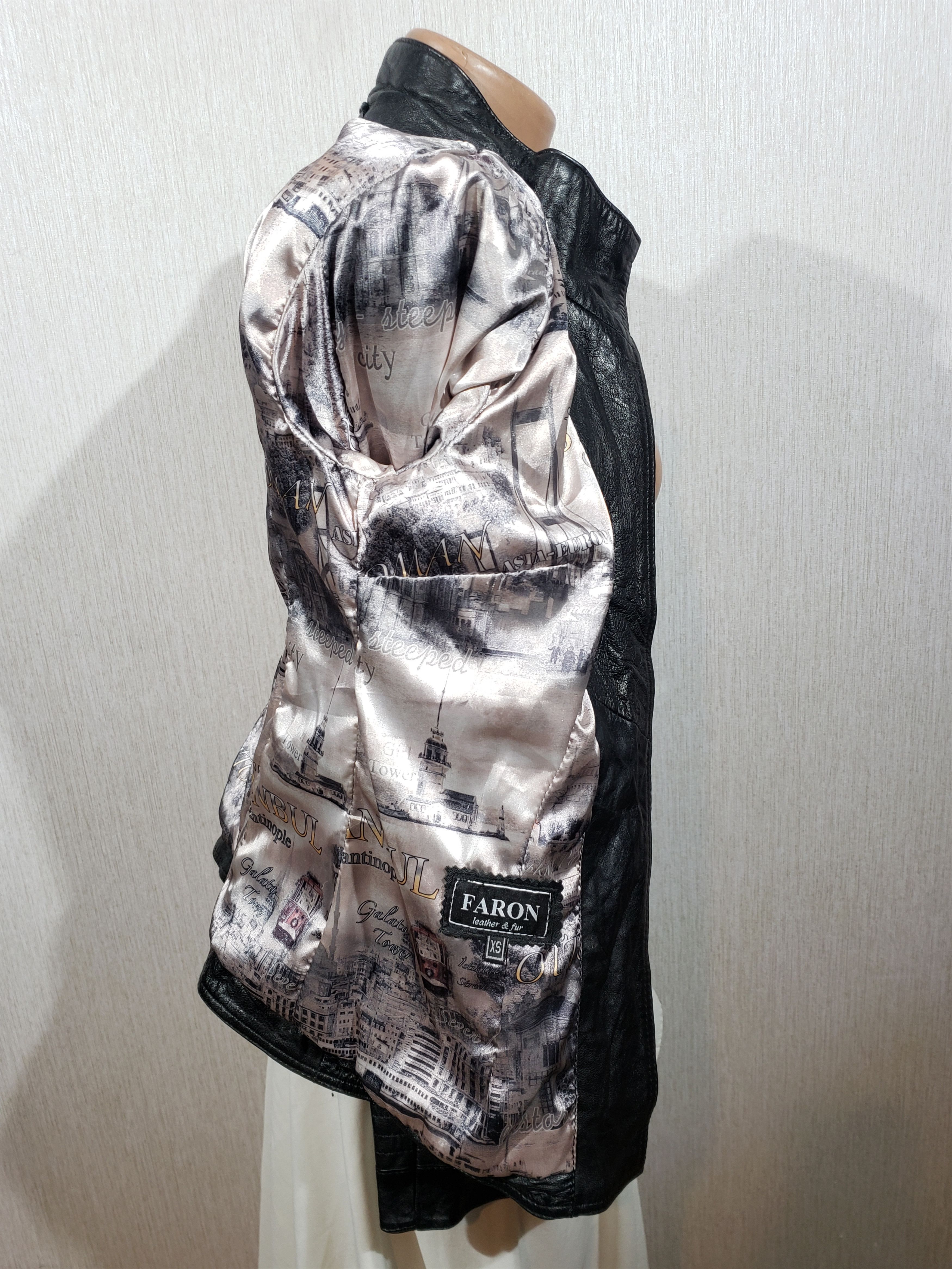 Other Black women's leather sports jacket. Size XS / US 0-2 / IT 36-38 - 8 Thumbnail
