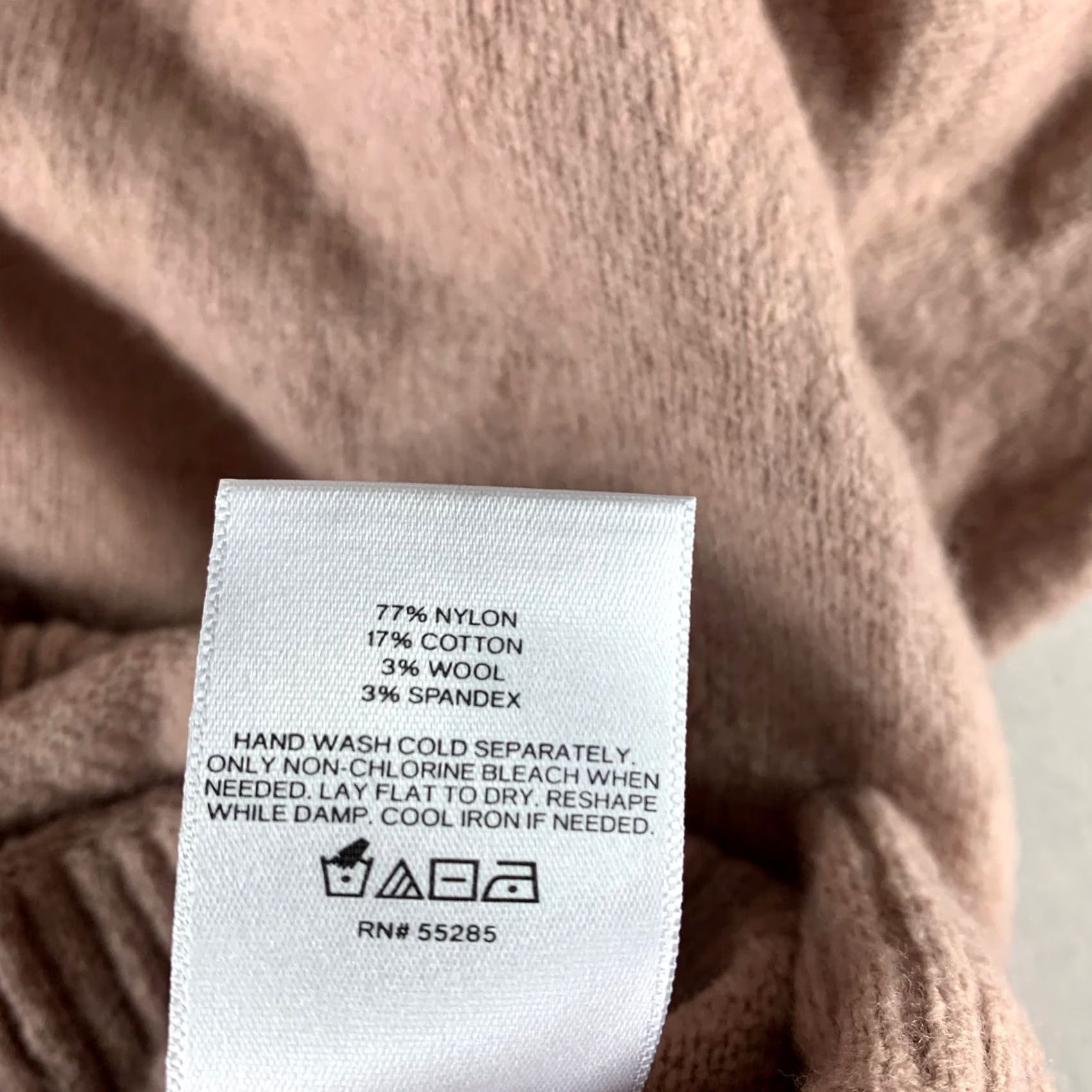 Express Express V-Neck Pink Reverse Stitched Pullover Long Sleeve Women S Casual Party/Cocktail Travel Workwear Size S / US 4 / IT 40 - 5 Thumbnail