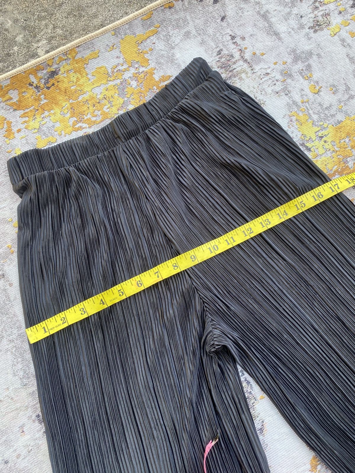 Uniqlo Gu Pleated Wide Pants Look Like Pleated Issey Miyake Style Size 25" / US 0 / IT 36 - 9 Thumbnail