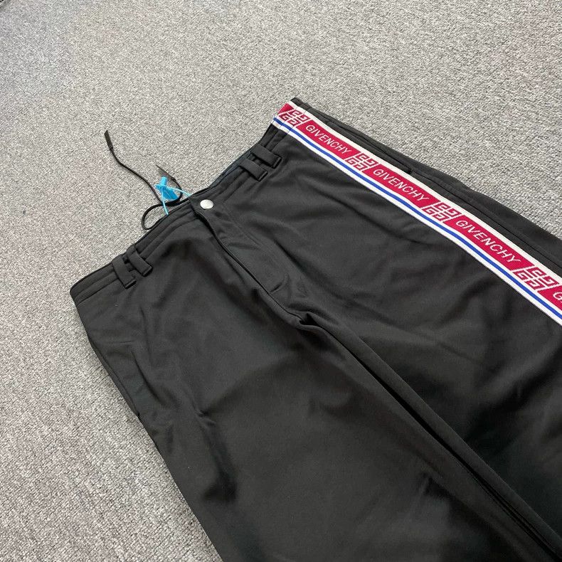Givenchy Givenchy SizeM Black Striped Pants Size M Size US 31 - 3 Thumbnail