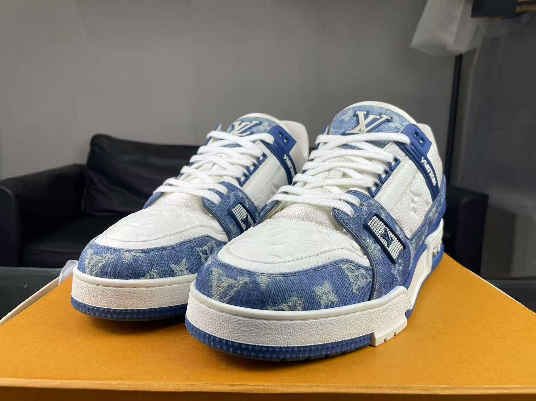 Louis Vuitton Louis Vuitton Training Denim Blue Lowtop Sneakers 10.5 Men Size US 10.5 / EU 43-44 - 1 Thumbnail