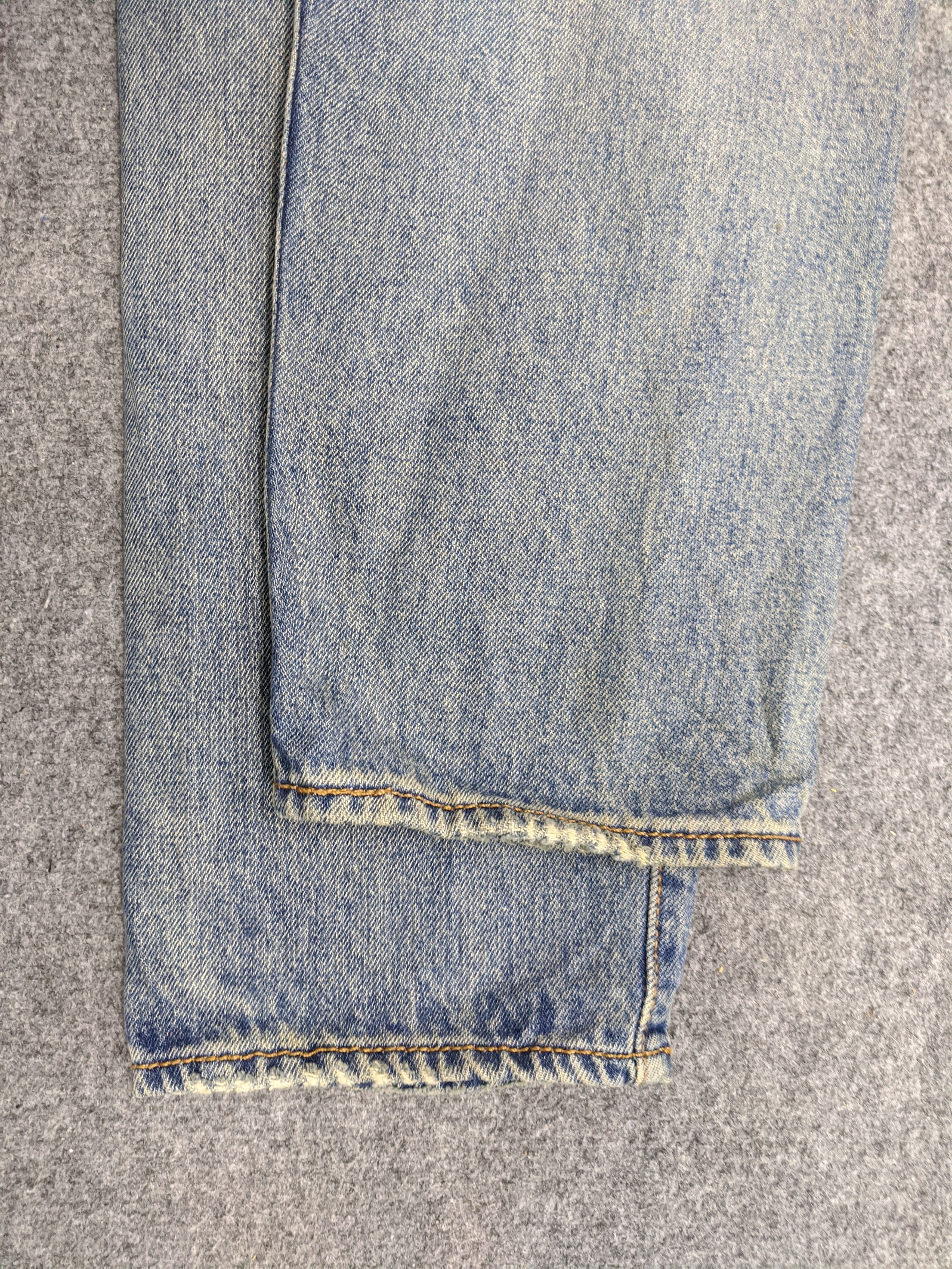 Levi's × Vintage Vintage Distressed Levis 501 Faded Blue Jeans 33x33 Size US 33 - 17 Thumbnail