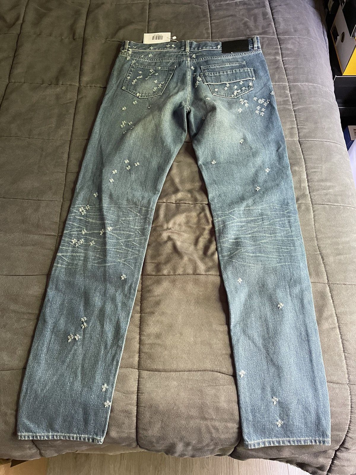 Givenchy Givenchy Cuban Cut Snowflake Distressed Jeans Size US 34 / EU 50 - 4 Thumbnail