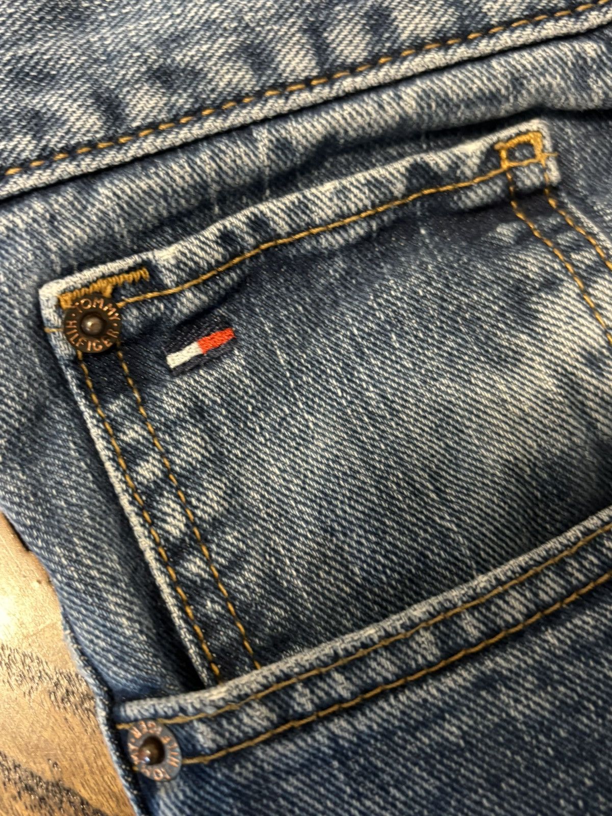Tommy Hilfiger Vintage Tommy Hilfiger Denim - 36x32 Size US 36 / EU 52 - 3 Thumbnail