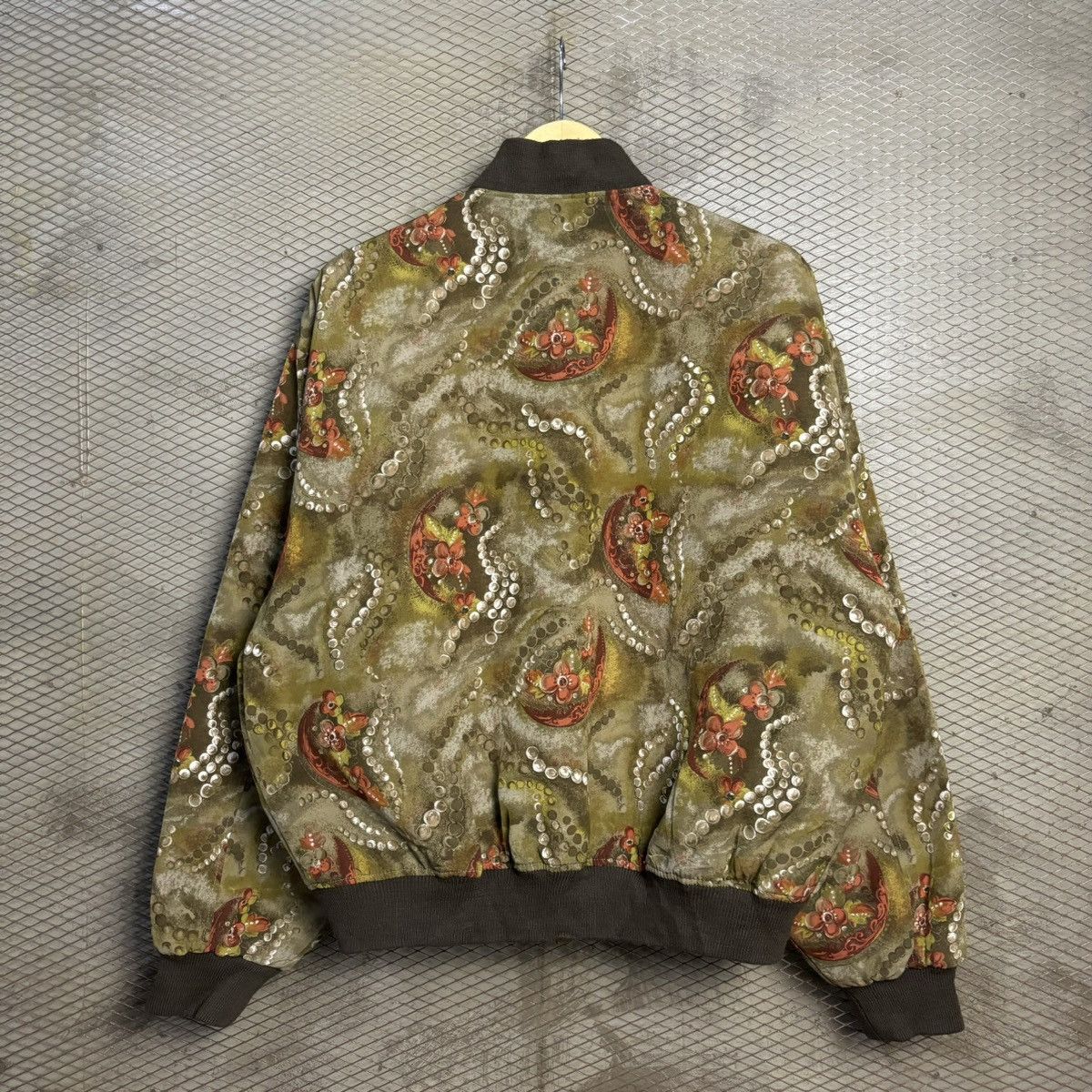 Moschino Vintage Moschino Jeans Fullprint Bomber Jacket Size US L / EU 52-54 / 3 - 5 Thumbnail