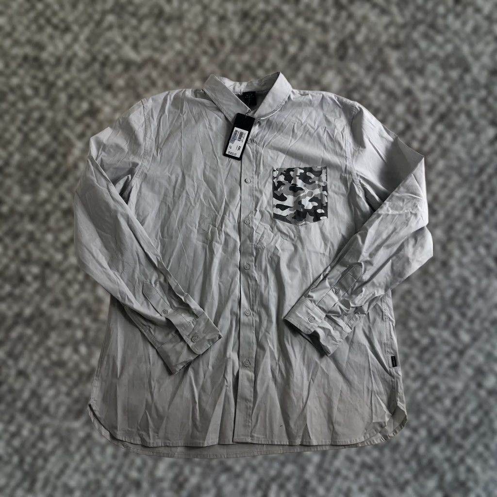 Oakley OAKLEY Camo Pocket Long Sleeve Shirt Army Gray Button Up Casual 2XL NWT Mens Size US XXL / EU 58 / 5 - 1 Thumbnail