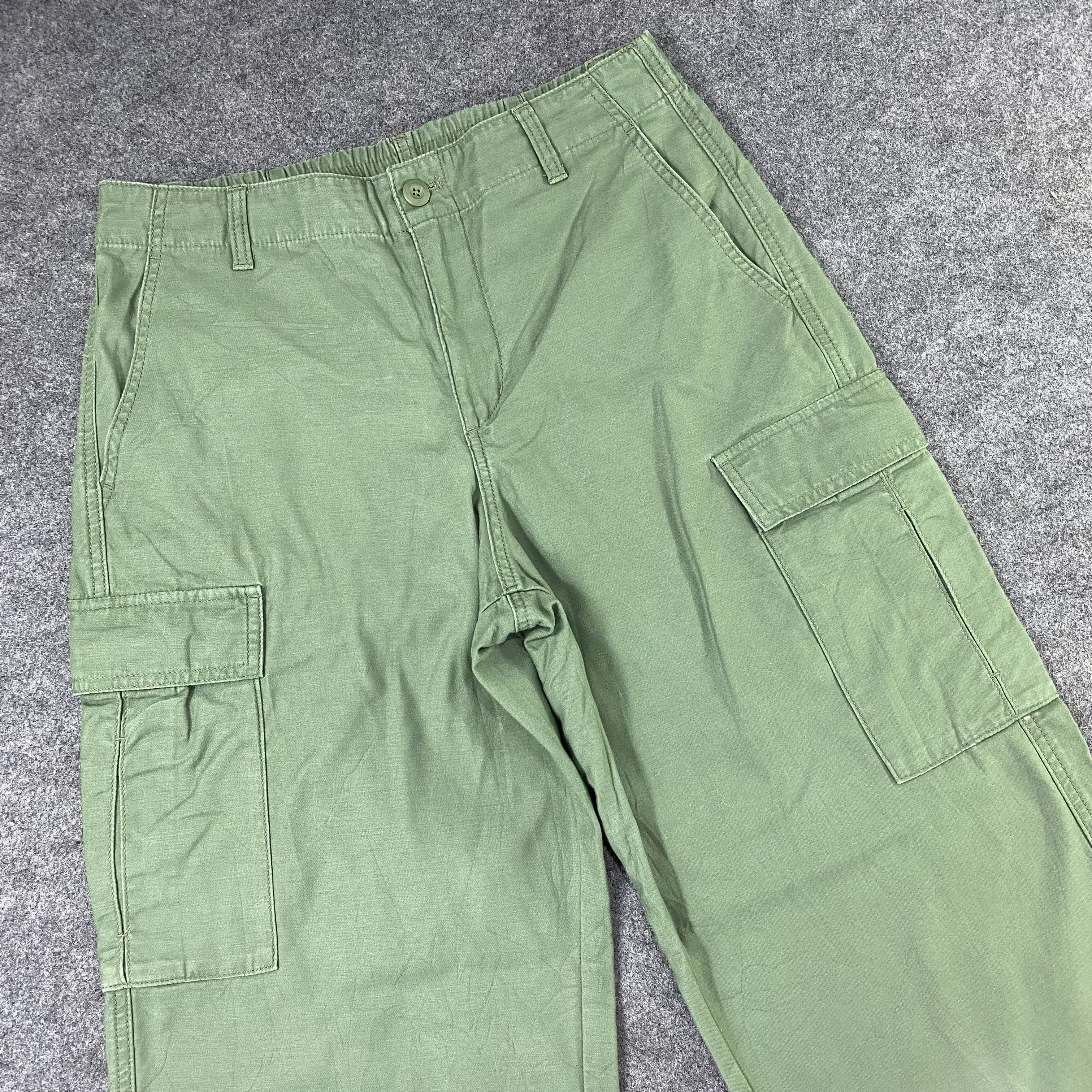 Uniqlo Green cargo pants -C030 Size US 31 - 4 Thumbnail