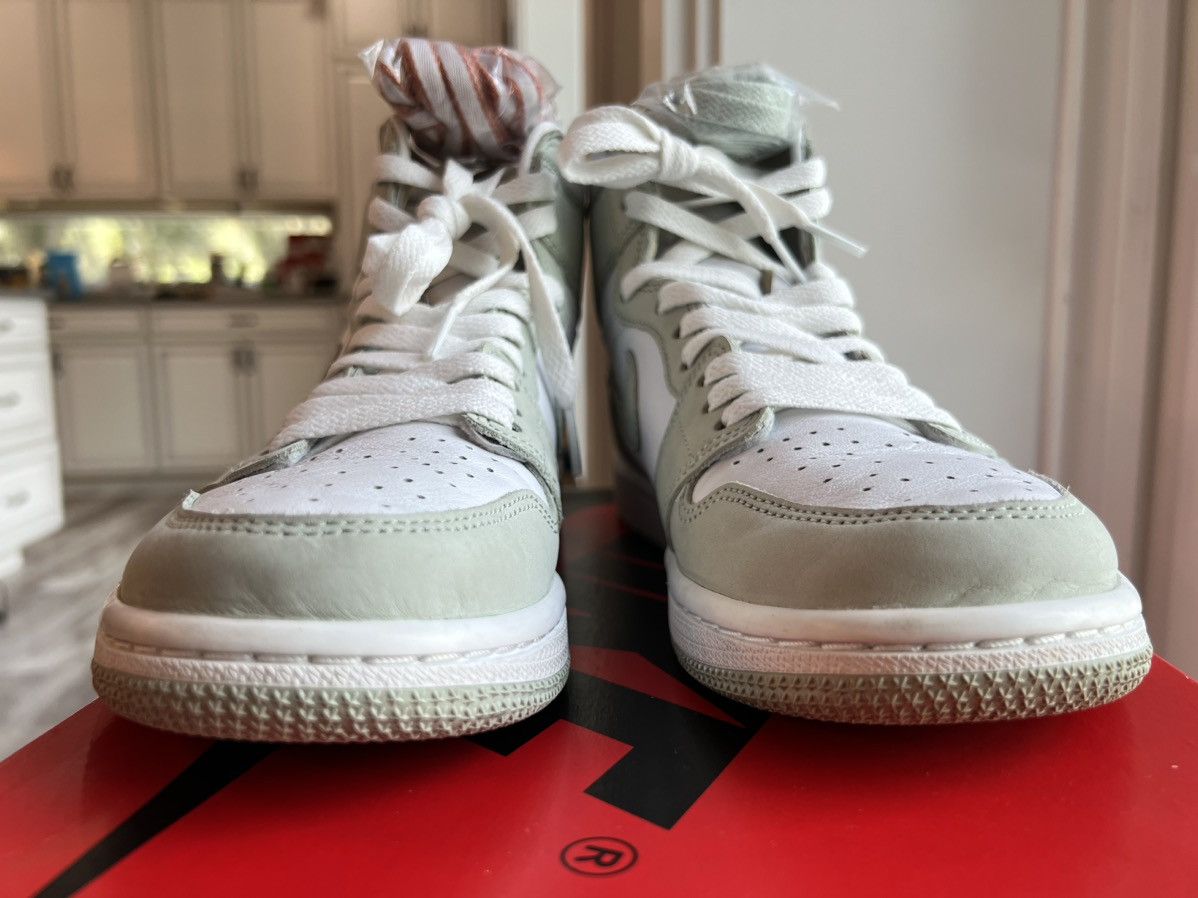 Jordan Brand Jordan 1 High Seafoam Sneakers Size 8.5w 7y Size US 8.5 / IT 38.5 - 3 Thumbnail
