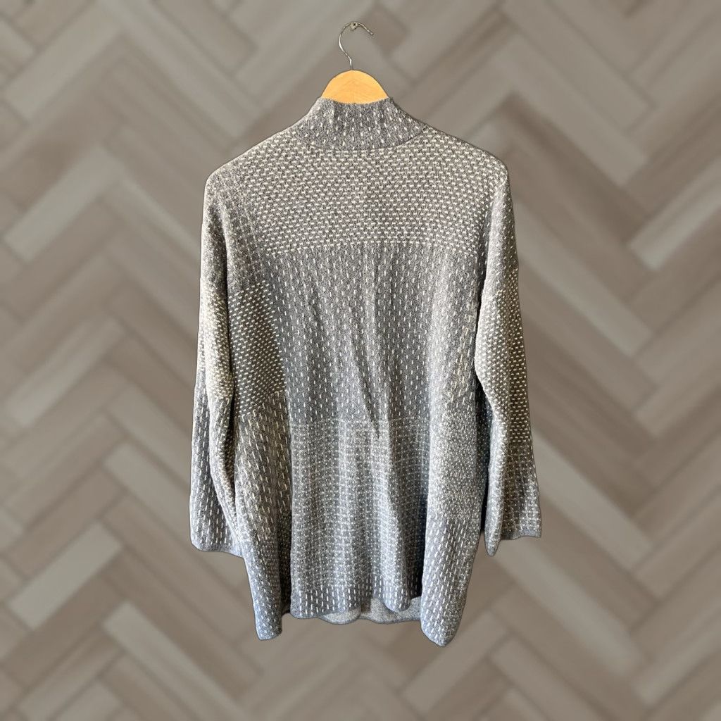 J. Jill J. Jill Cardigan Sweatshirt Blue Knit Button Womens Size M | Coat? No, Cardigan. Size M / US 6-8 / IT 42-44 - 1 Thumbnail