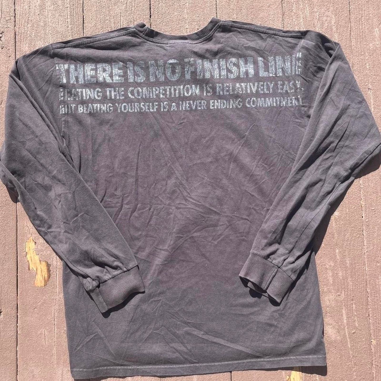 Nike Y2k Nike “There is No Finish Line” Long Sleeve Gym Shirt Size US XL / EU 56 / 4 - 3 Thumbnail
