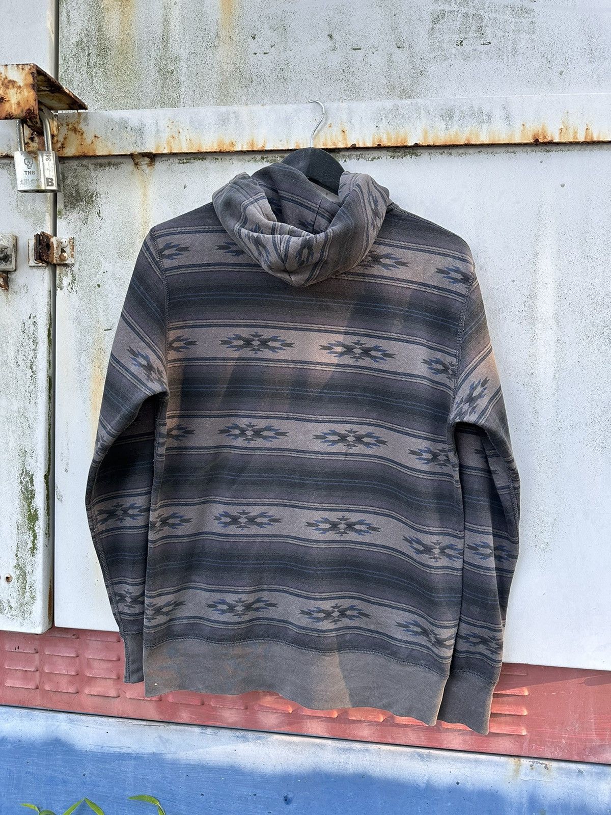 Japanese Brand Sun Faded Uniqlo Hoodie Size US M / EU 48-50 / 2 - 4 Thumbnail