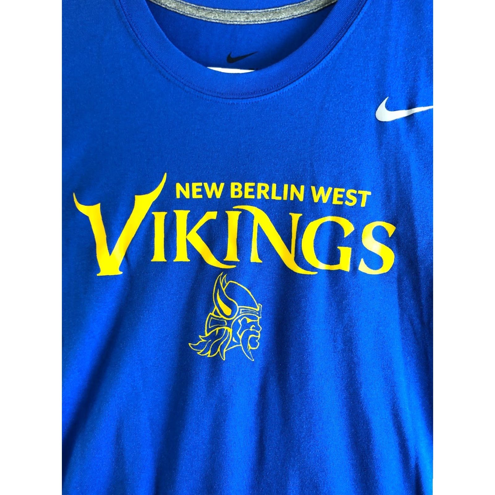 Nike Nike Dri-Fit Shirt Short Sleeve Crew Neck Mens Large Blue Viking New Berlin West Logo Sports Shirt Size US L / EU 52-54 / 3 - 2 Thumbnail