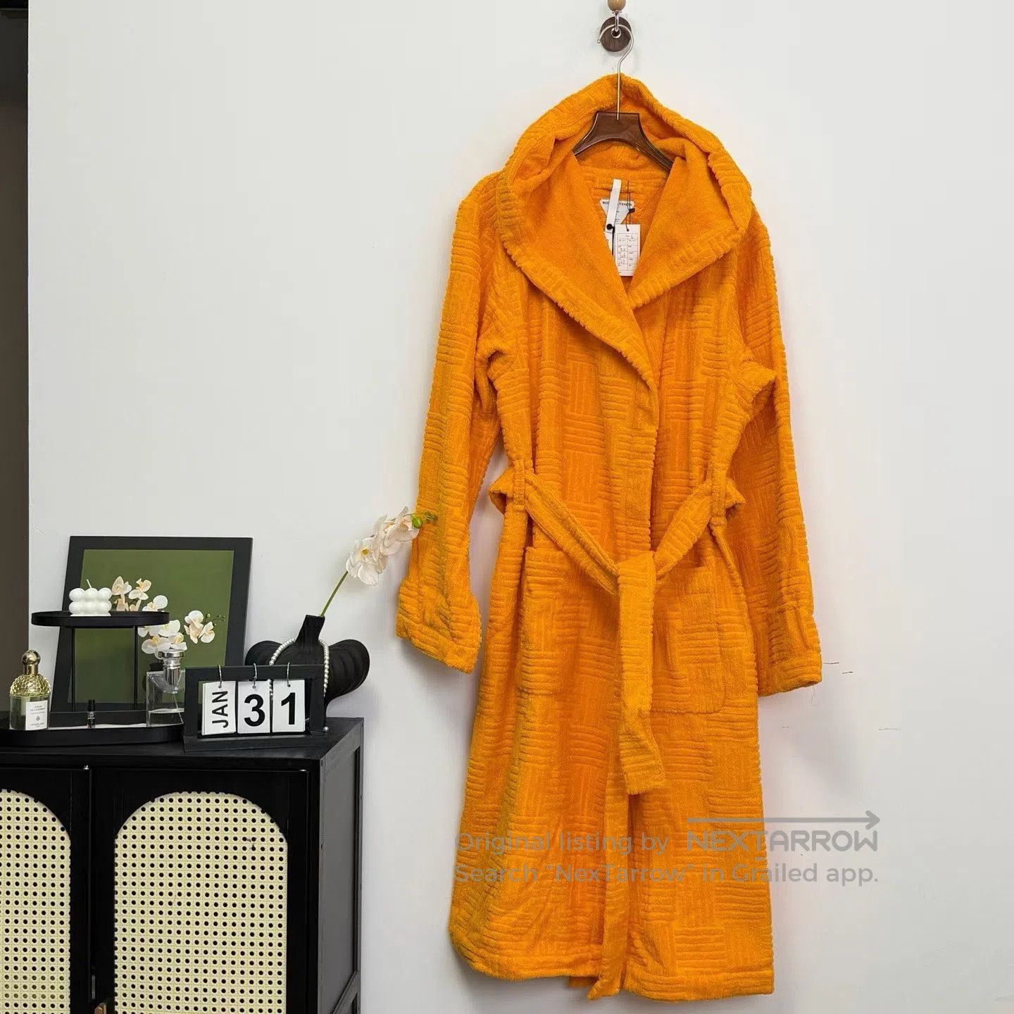 Japanese Brand Bottega Veneta Orange Logo Bathrobe L. Size US L / EU 52-54 / 3 - 1 Thumbnail