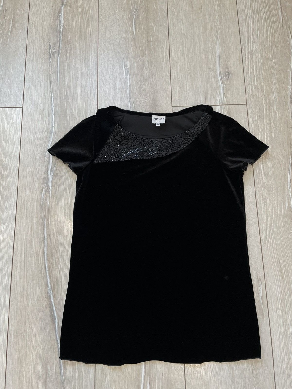 Armani Collezioni Armani Collezioni Women's Black Velvet Velour T Shirt Size XS / US 0-2 / IT 36-38 - 1 Thumbnail