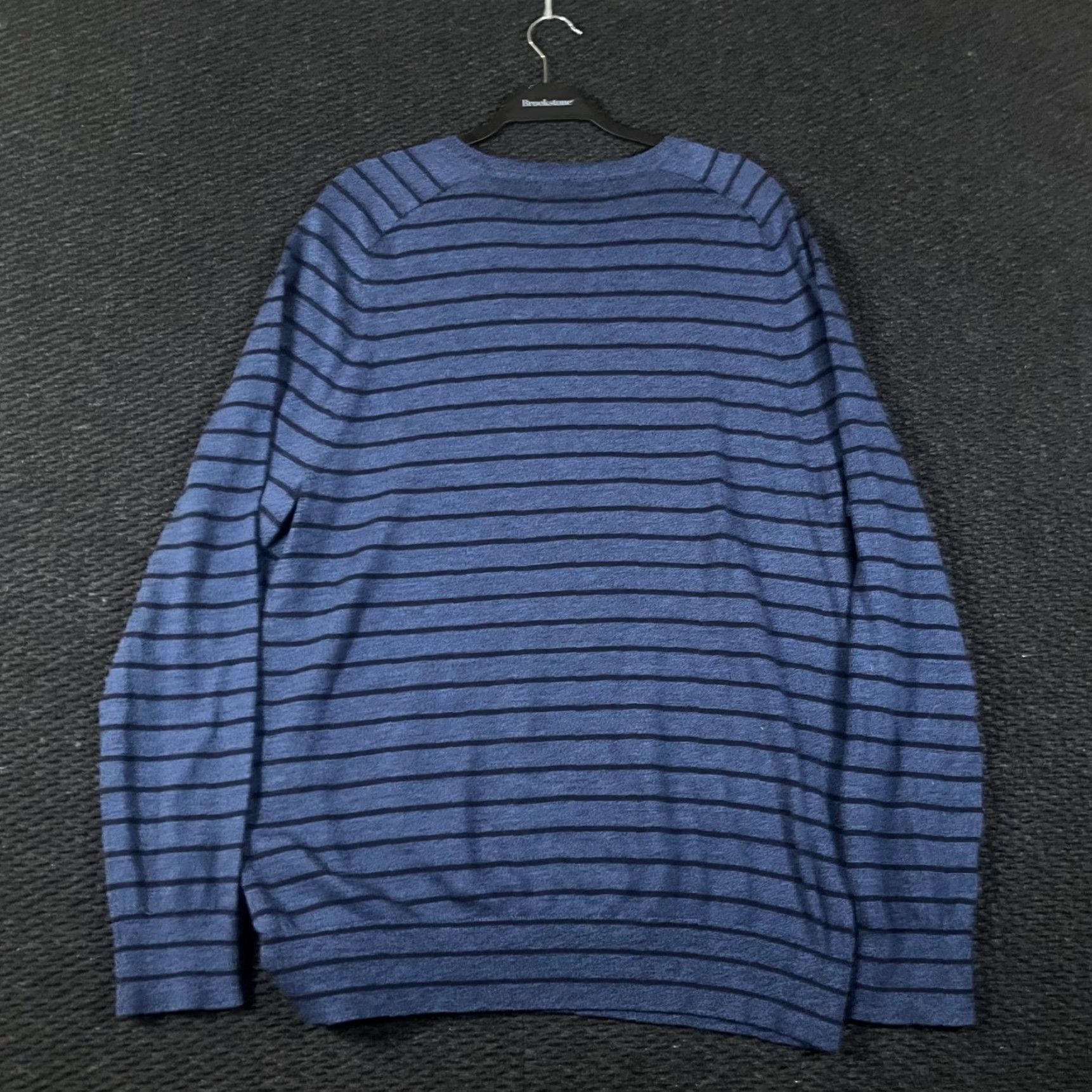 Banana Republic Banana Republic Baruffa Blue Striped Italian Merino Wool V-Neck Sweater Mens XL Size US XL / EU 56 / 4 - 3 Thumbnail