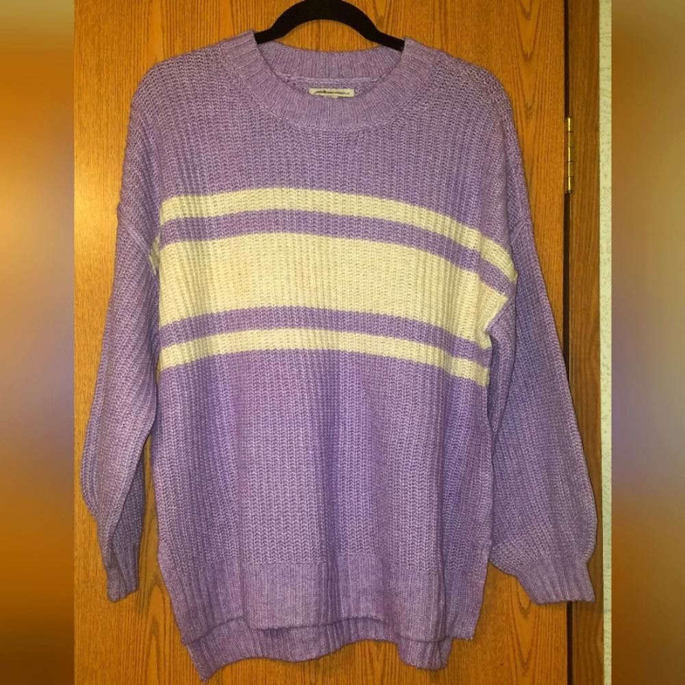 Designer NWOT American Eagle Purple and White Sweater Size Small Size S / US 4 / IT 40 - 1 Thumbnail