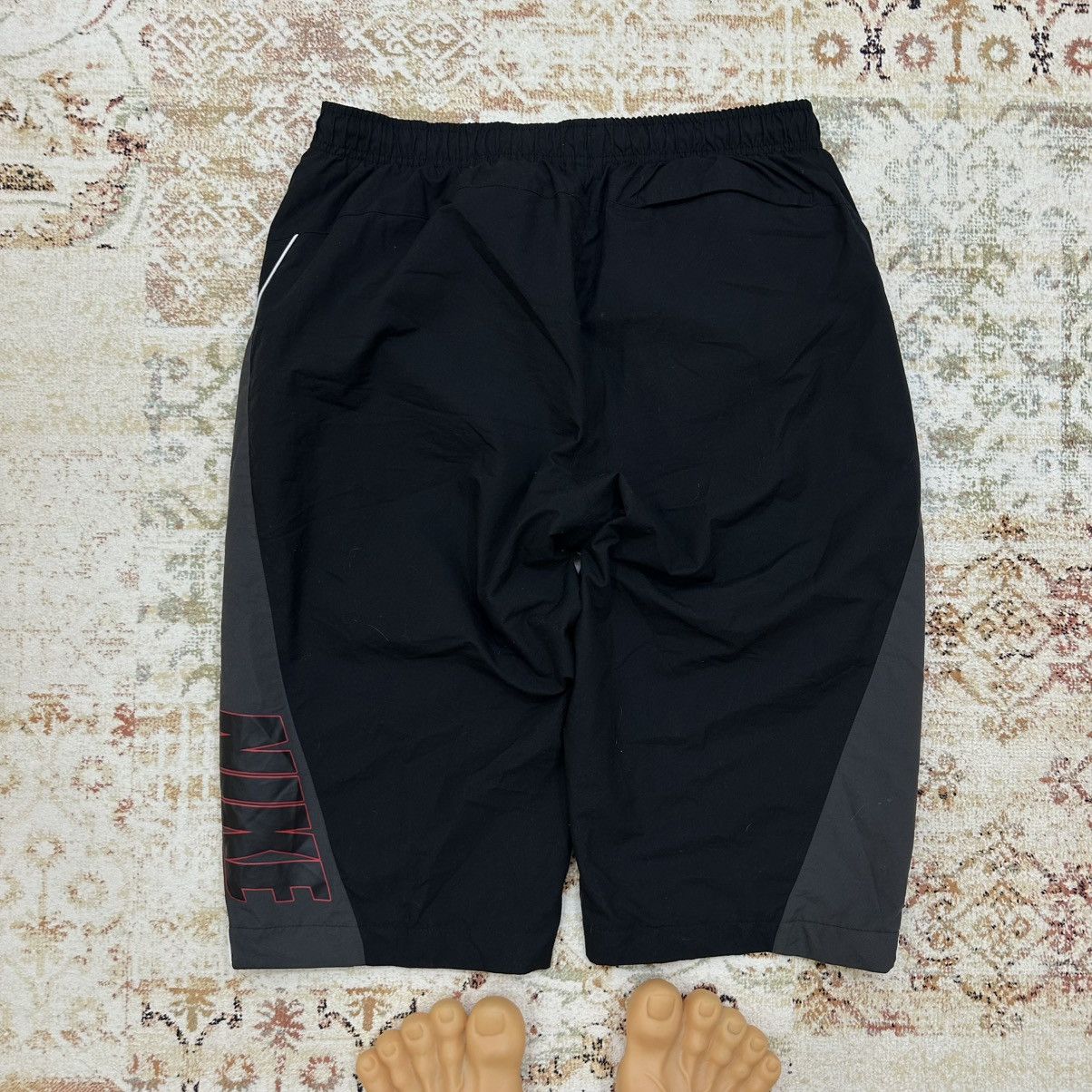 Nike × Vintage Vintage Nike Shorts 1/4 Rap 90s Big Logo Y2K Baggy Size US 35 - 3 Thumbnail