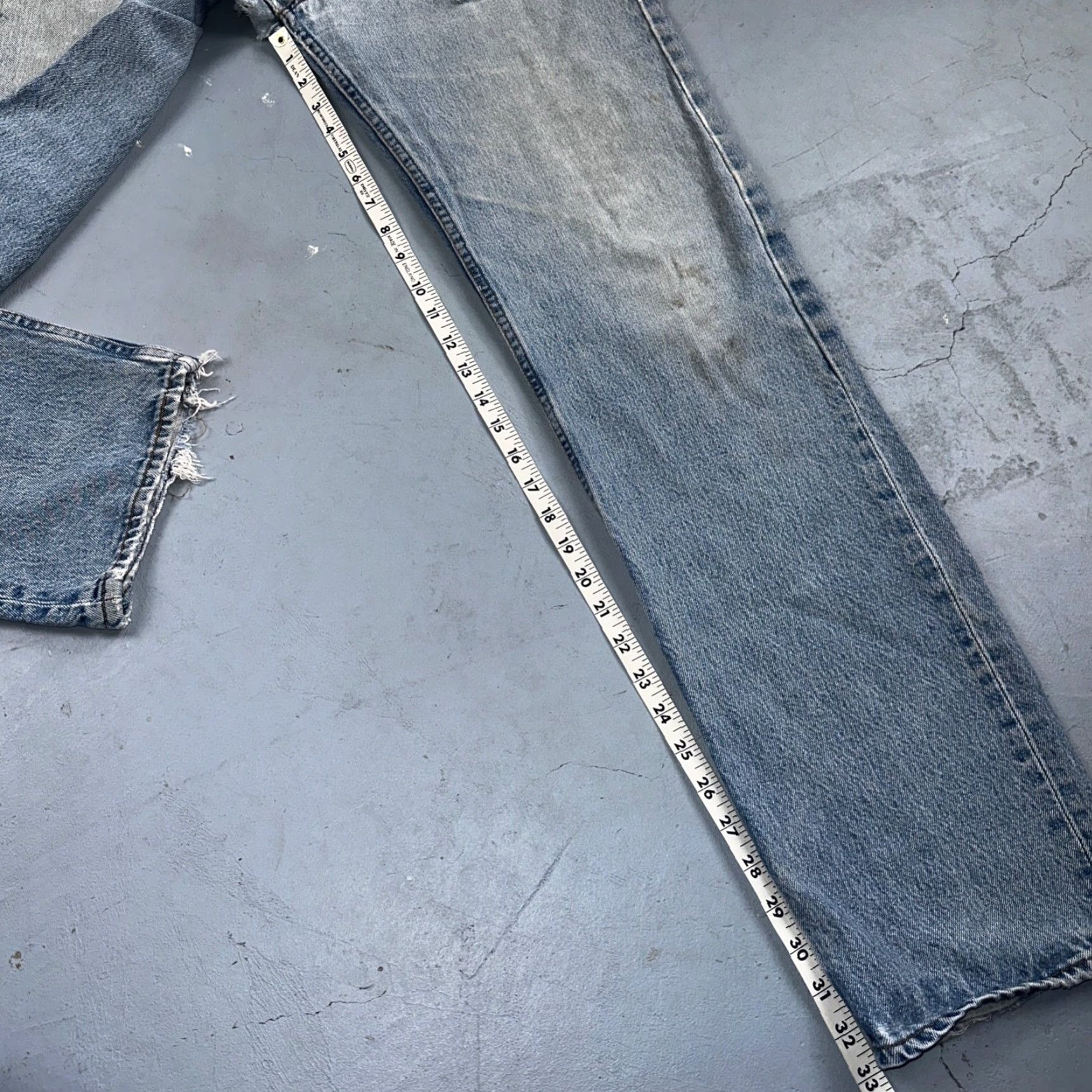 Levi's VINTAGE Levi's 501 Jeans Straight 34x34 Men USA 90s Light Blue Wash Size US 34 / EU 50 - 5 Thumbnail