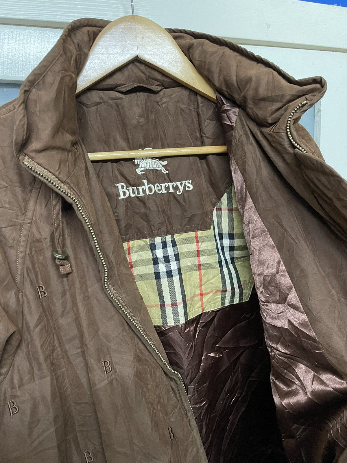 Burberry × Designer × Vintage Vintage Burberrys Novacheck Suede “B” Logo Parka Size US L / EU 52-54 / 3 - 7 Thumbnail