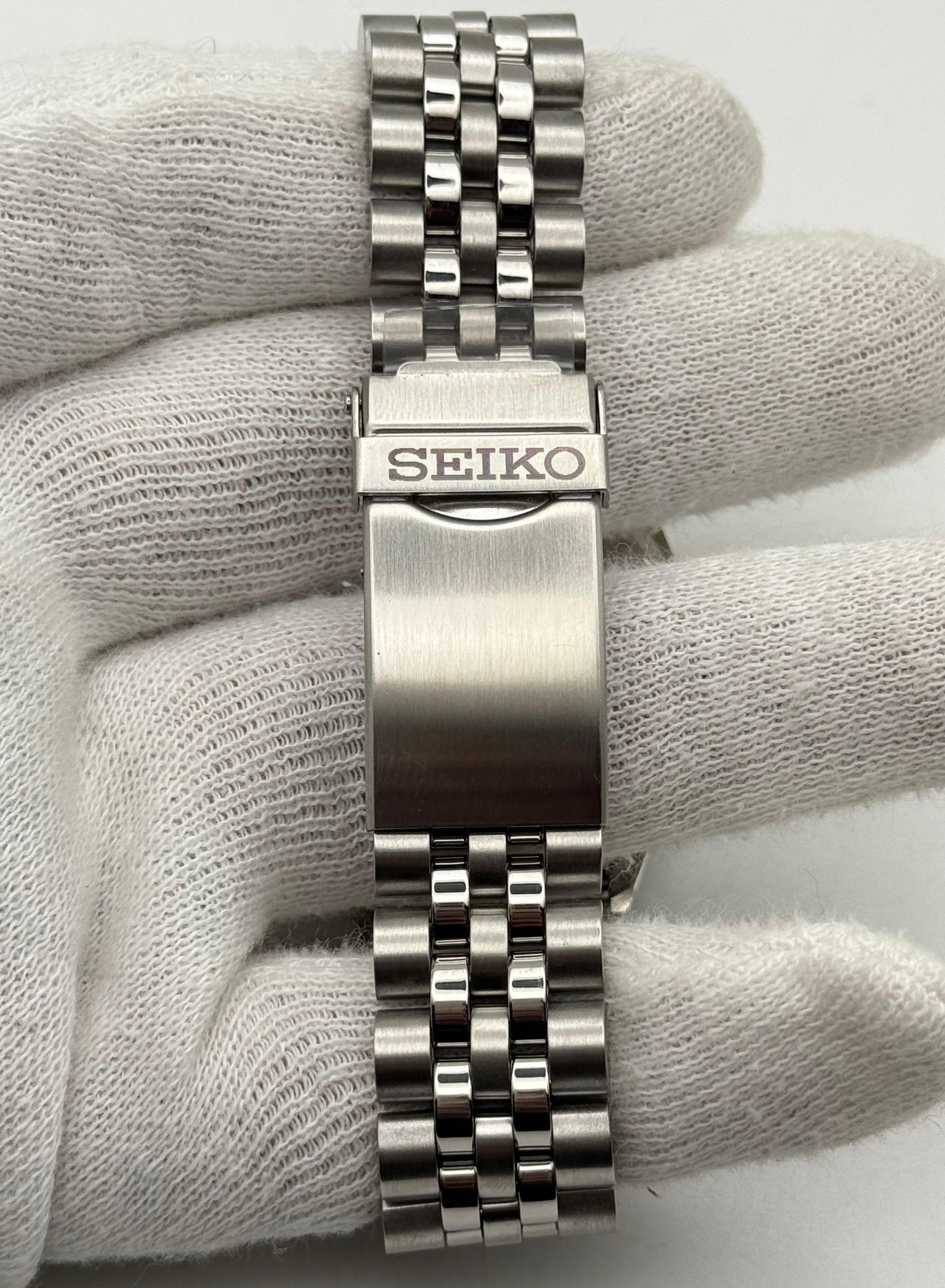 Japanese Brand Classic Men's Wrist Watch Size 36 - 7 Thumbnail