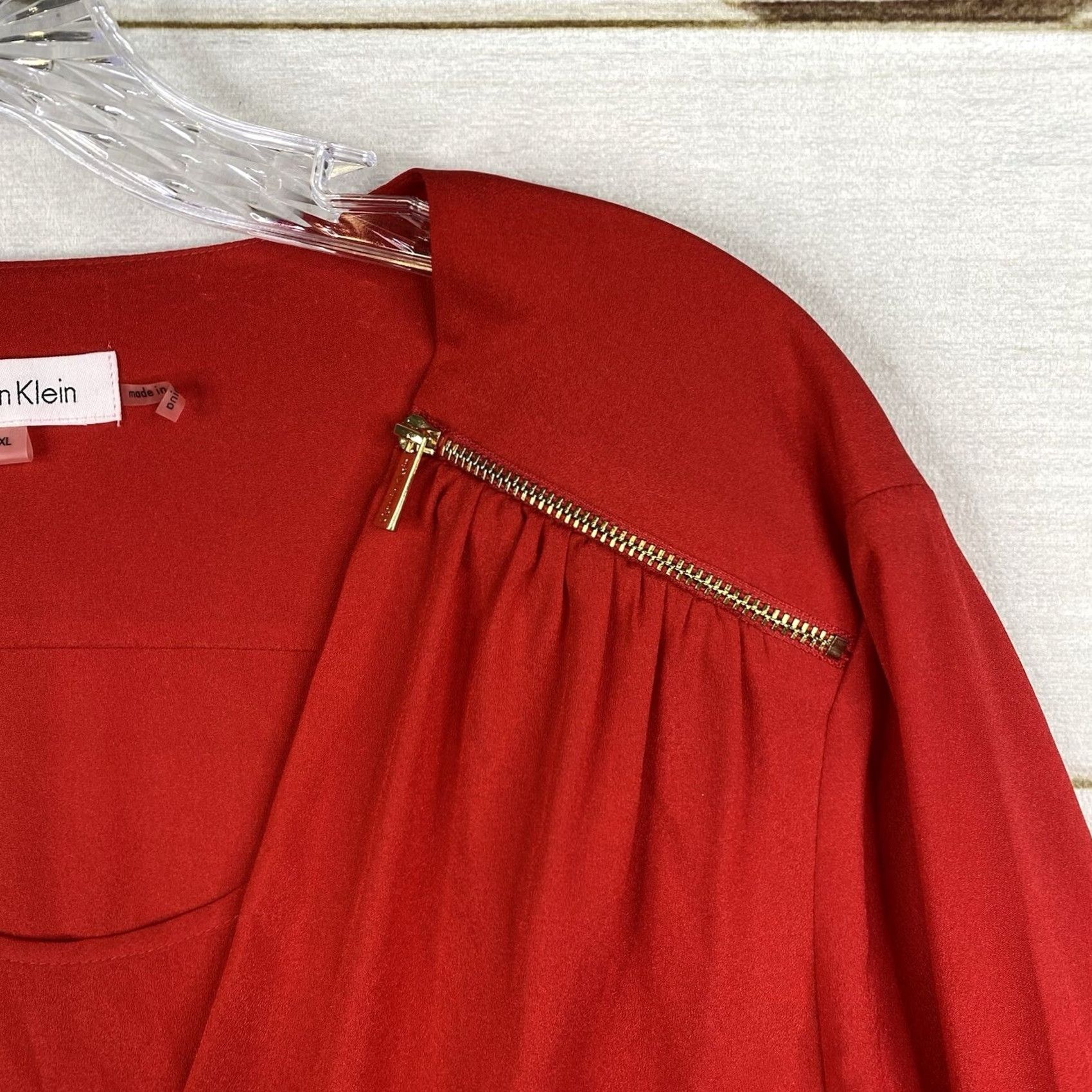 Calvin Klein Calvin Klein Womens Top XL Red Roll Tab Sleeve Surplice Tank Zipper Blouse Straighten: Professional, Classic, Designer, Business, Casual Size XL / US 12-14 / IT 48-50 - 3 Thumbnail