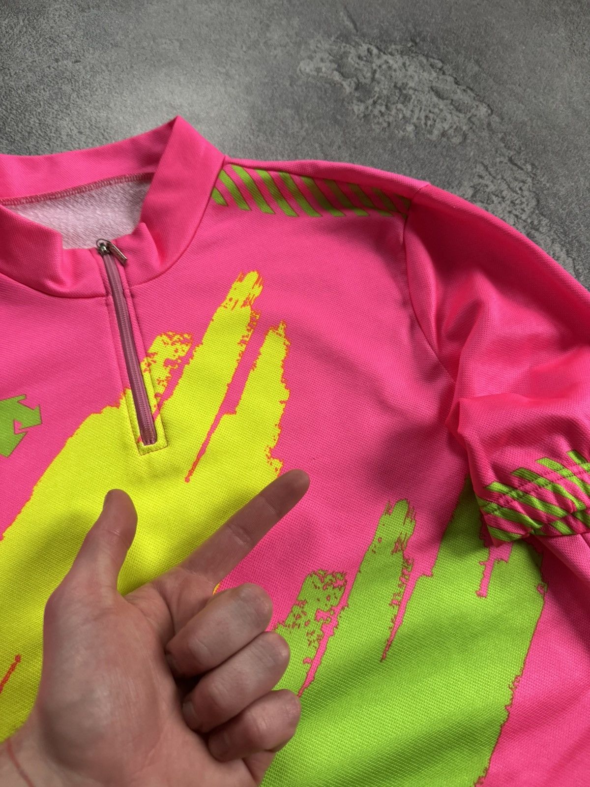Vintage Descente XL all printed vintage cycling jersey tee T-shirt Size US XL / EU 56 / 4 - 10 Thumbnail