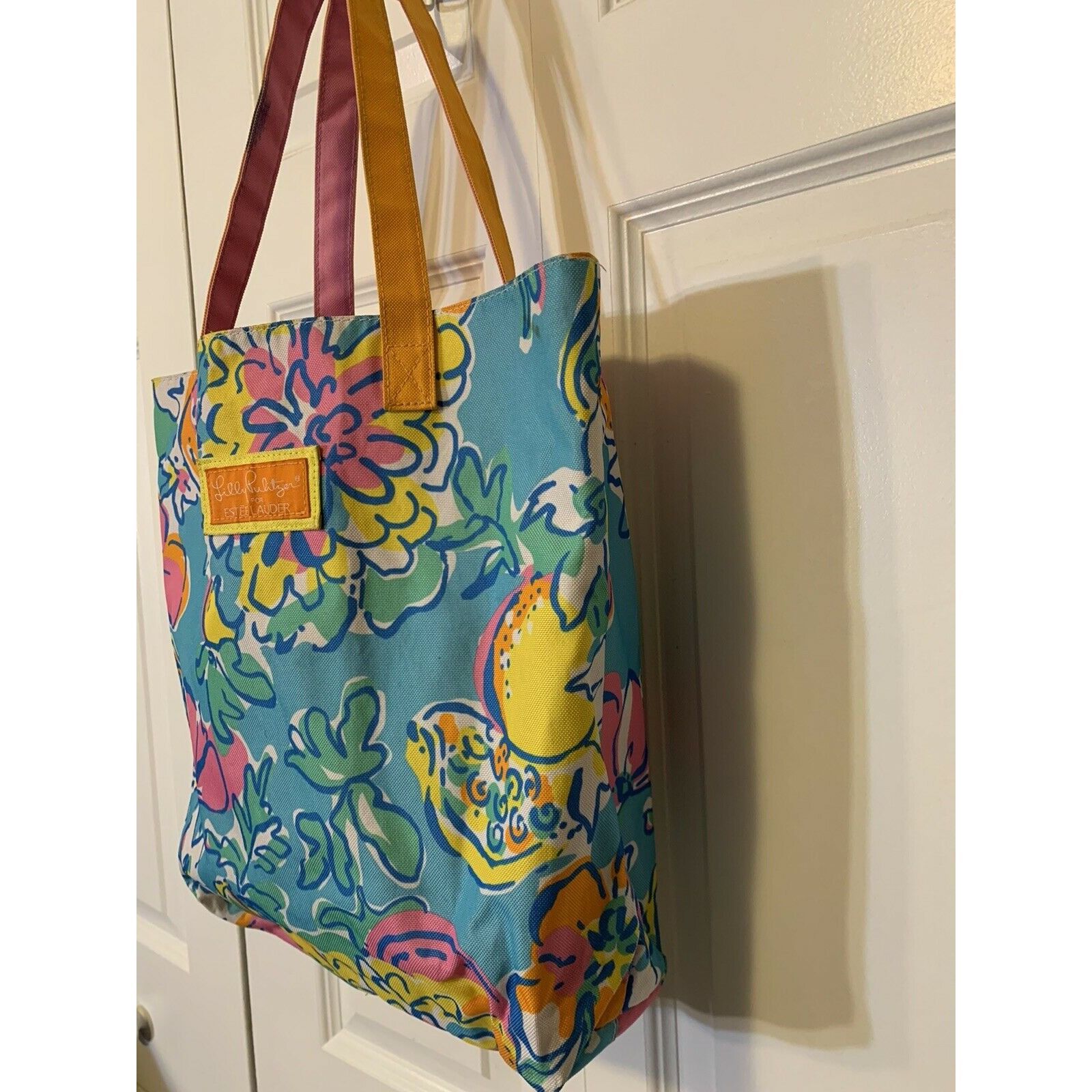 Lilly Pulitzer Lilly Pulitzer For Estee Lauder Collab Floral Print Shoulder Size ONE SIZE - 3 Thumbnail