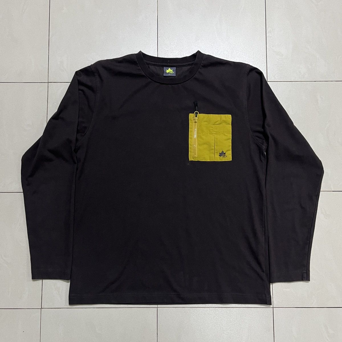 Vintage Logos Outdoor Hiking T Shirt Size US M / EU 48-50 / 2 - 2 Thumbnail