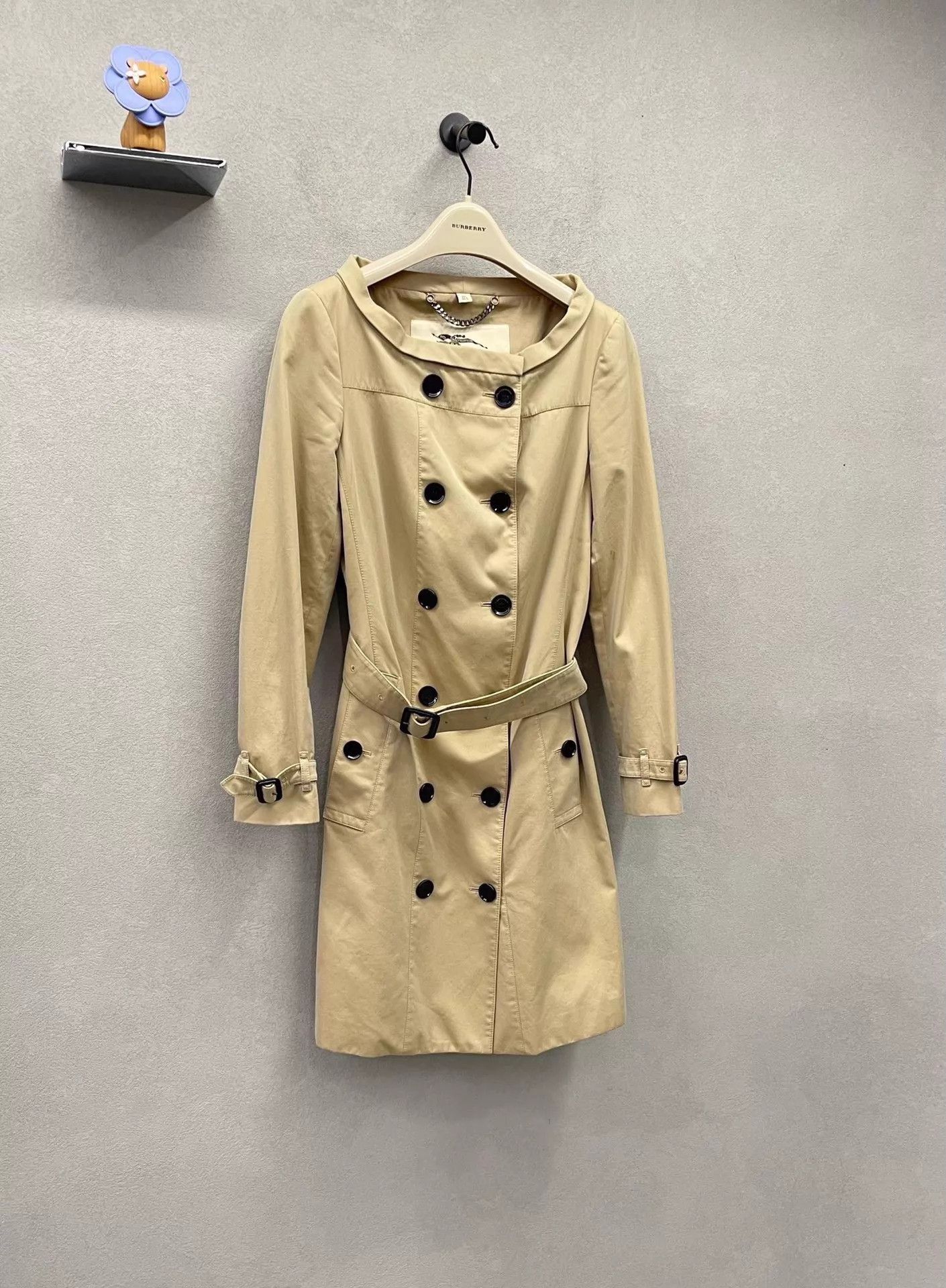 Burberry Burberry Classic Beige Belted Trench Coat 38 Unique Collar Size XS / US 0-2 / IT 36-38 - 3 Thumbnail