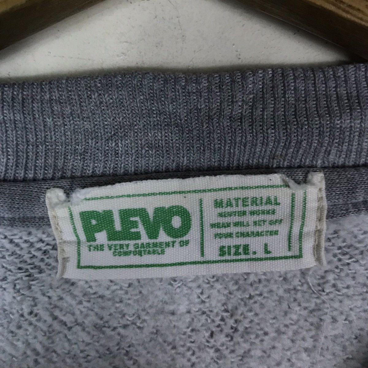Vintage Vintage Plevo Pullover Jumper Sweatshirt Size US L / EU 52-54 / 3 - 7 Thumbnail