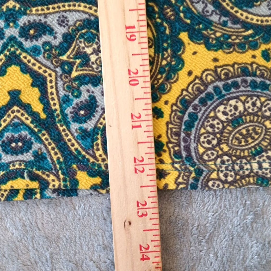 Vintage LuLaRoe Skirt Women Knee Length S Blue Geometric Knit Polyester Spandex Pencil Stretch Regular Vintage No Size 28" / US 6 / IT 42 - 4 Thumbnail