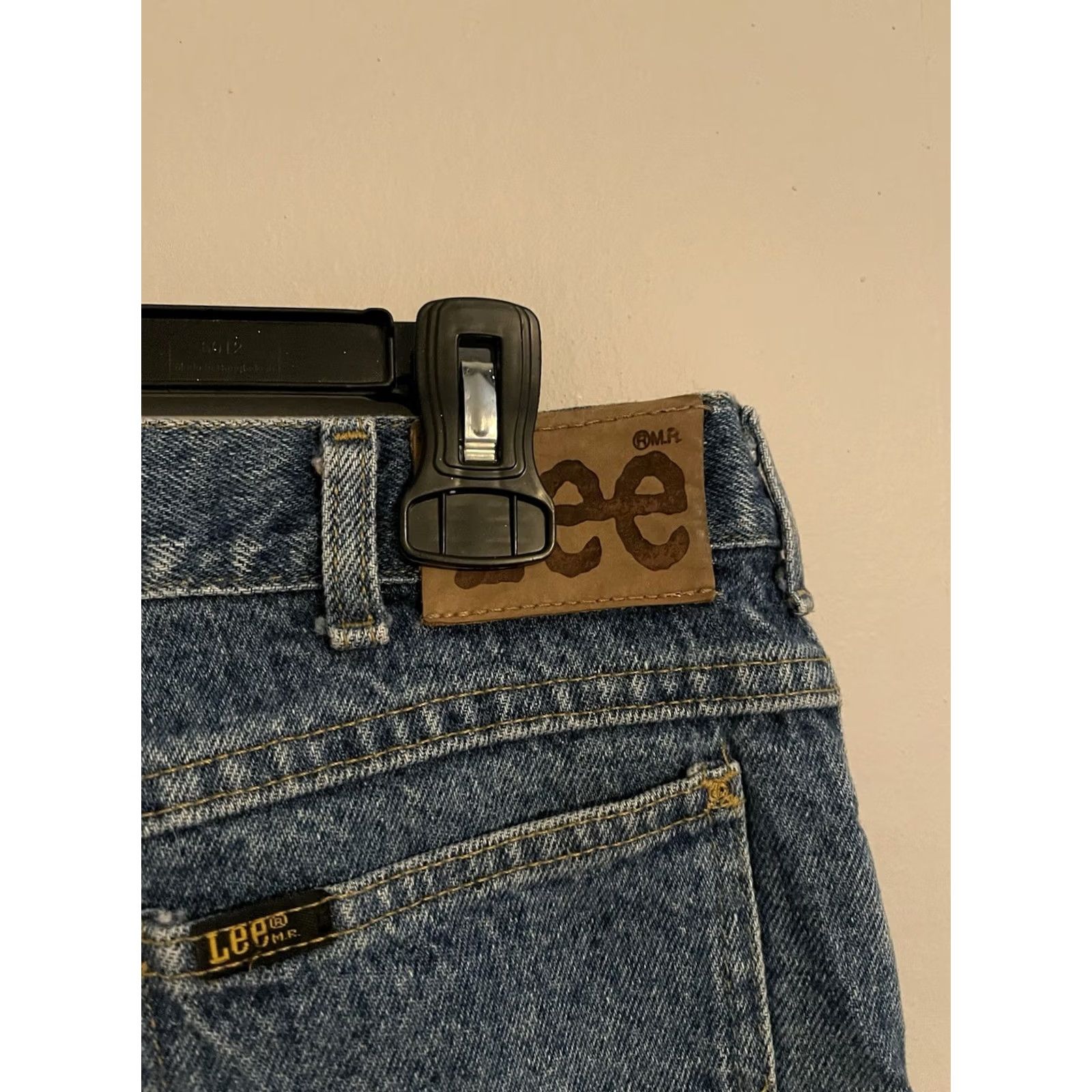 Lee VINTAGE Lee Riders Union Made in the USA Light Wash Denim Jeans Men's 33x30 Size US 33 - 2 Thumbnail
