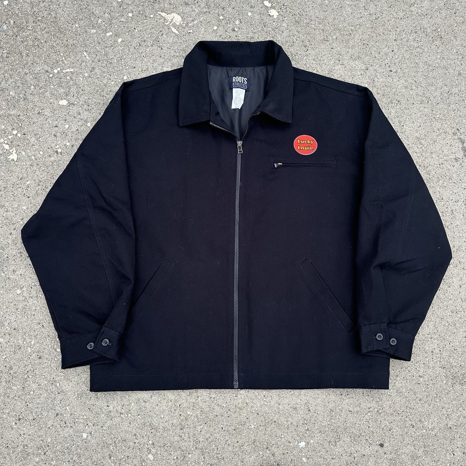 Vintage Vintage 2006 Roots Athletics Lucky Louie Cast & Crew Jacket Size US XXL / EU 58 / 5 - 2 Thumbnail
