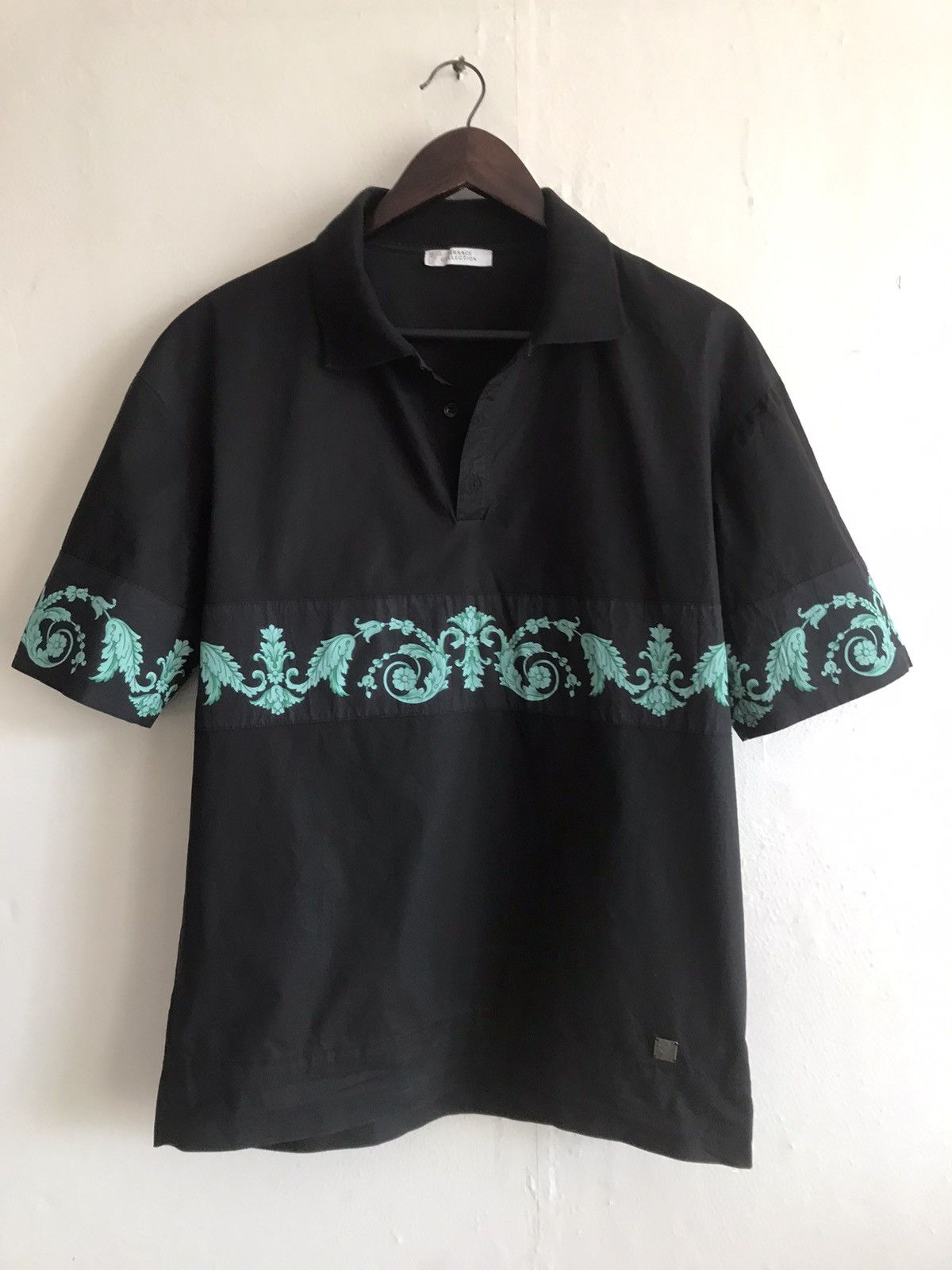 Versace Versace Black Half Buttons Up Short Sleeve Shirt Logo Tee SA Size US M / EU 48-50 / 2 - 1 Thumbnail